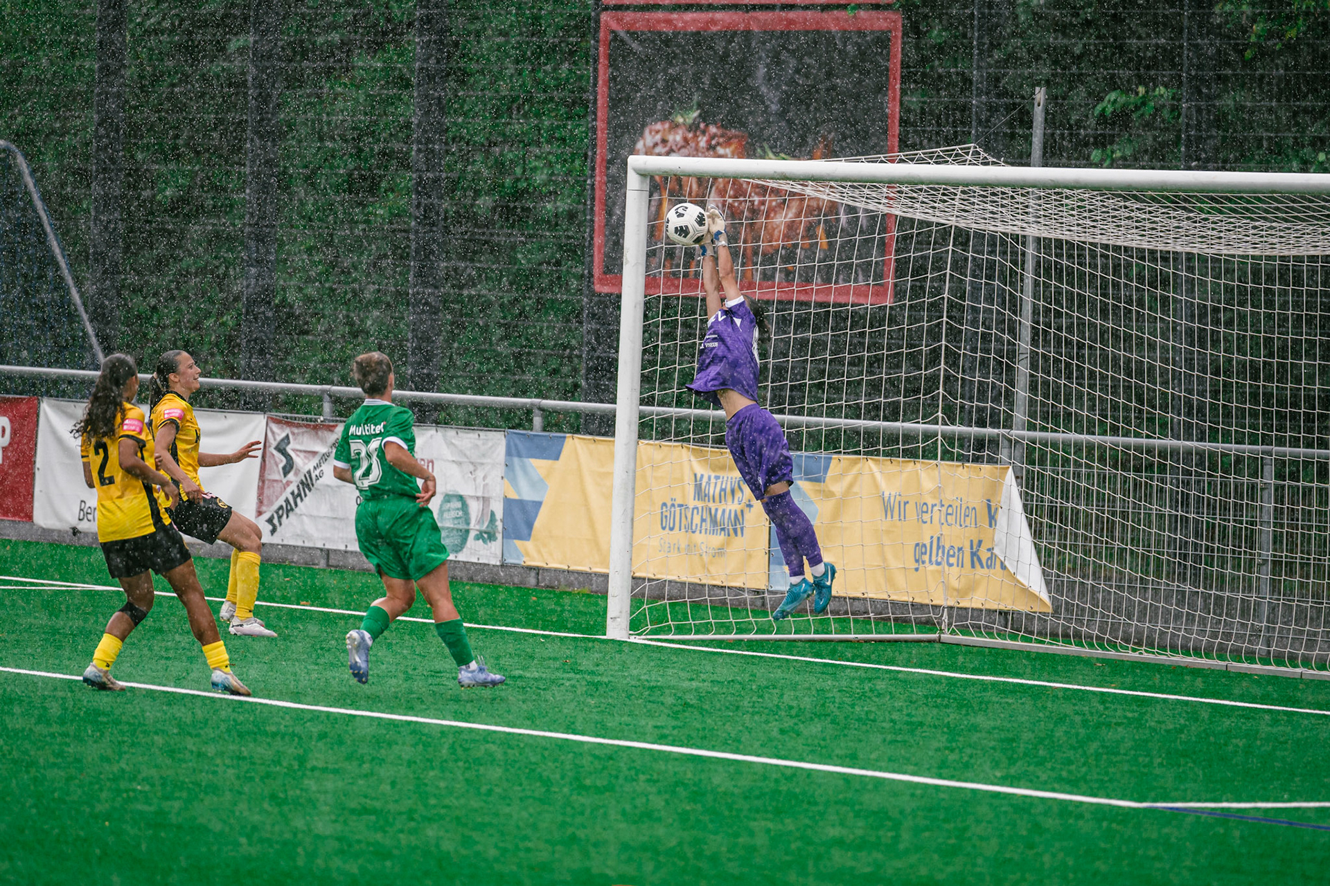 Match championnat opposant BSC YB Frauen U-20 - Yverdon Sport U-20 au Sportplatz Wyler. (Christian António/LibsVisuals.com)