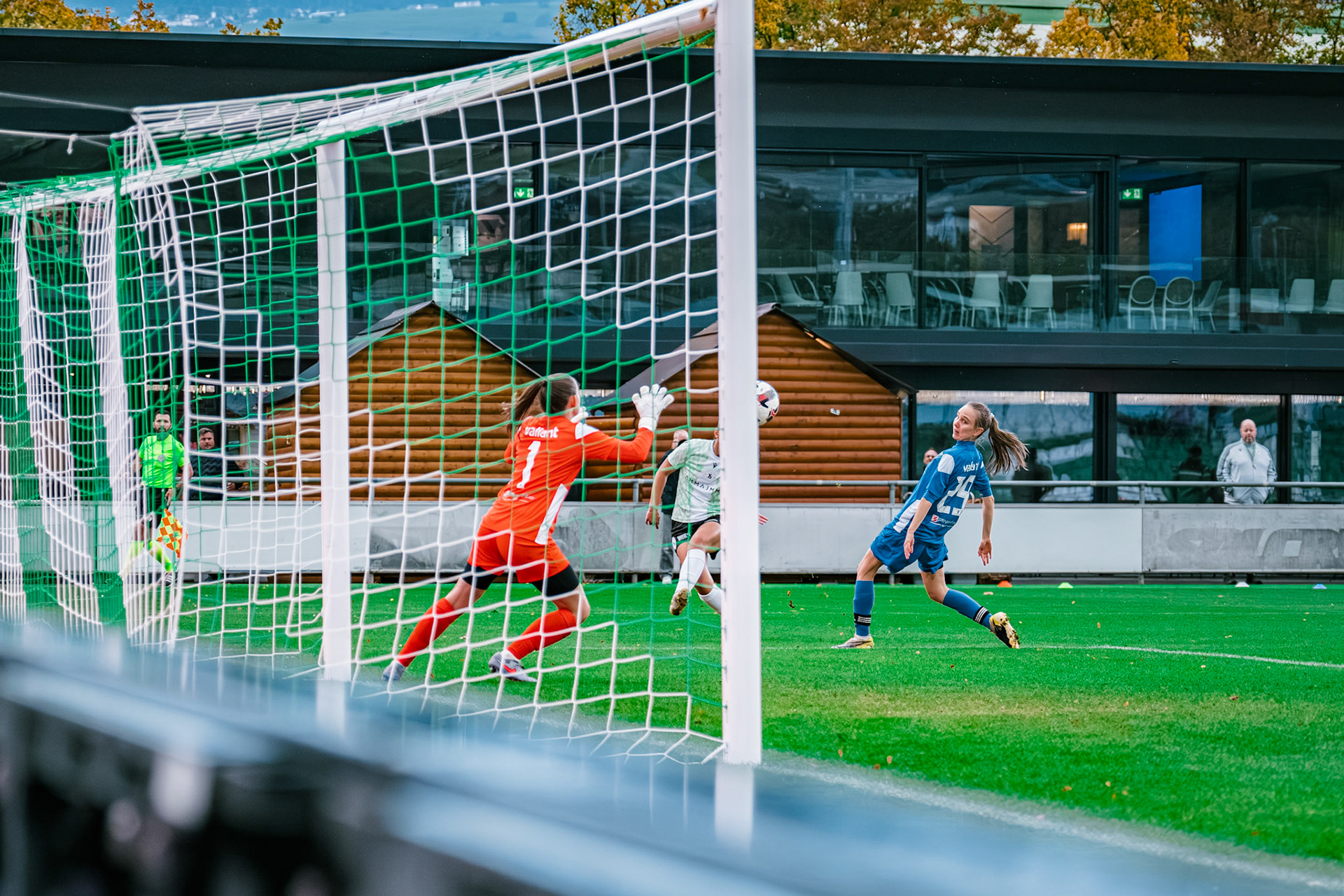 Match championnat LNB féminine opposant Yverdon Sport FC et FC Oerlikon/Polizei ZH 1 au Stade Municipal. (Christian António/LibsVisuals.com)