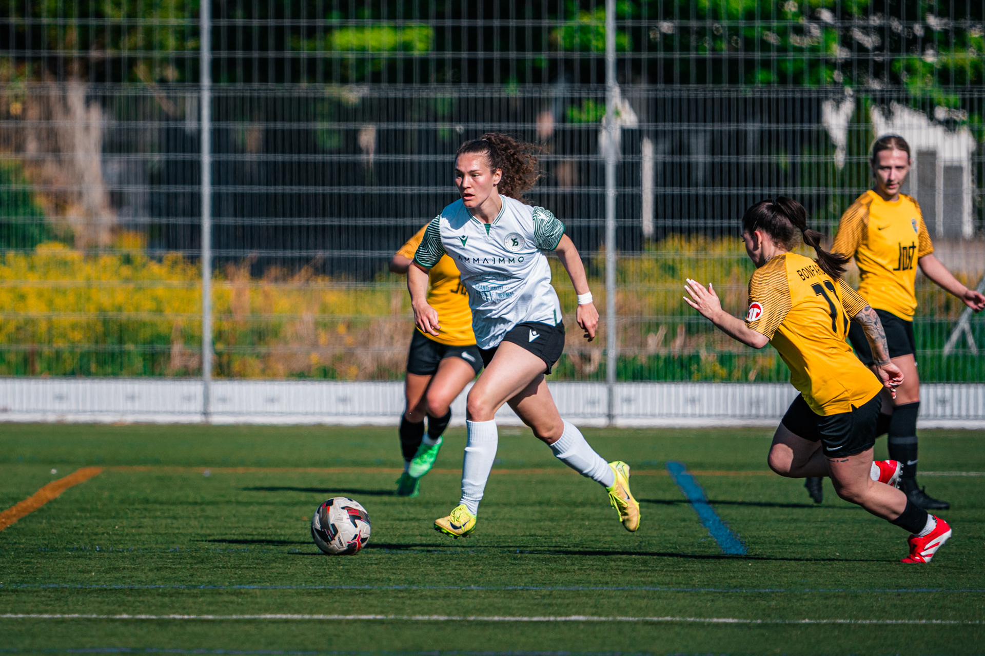 FC Schlieren et Yverdon Sport FC au Zelgli. (Christian António/LibsVisuals.com)