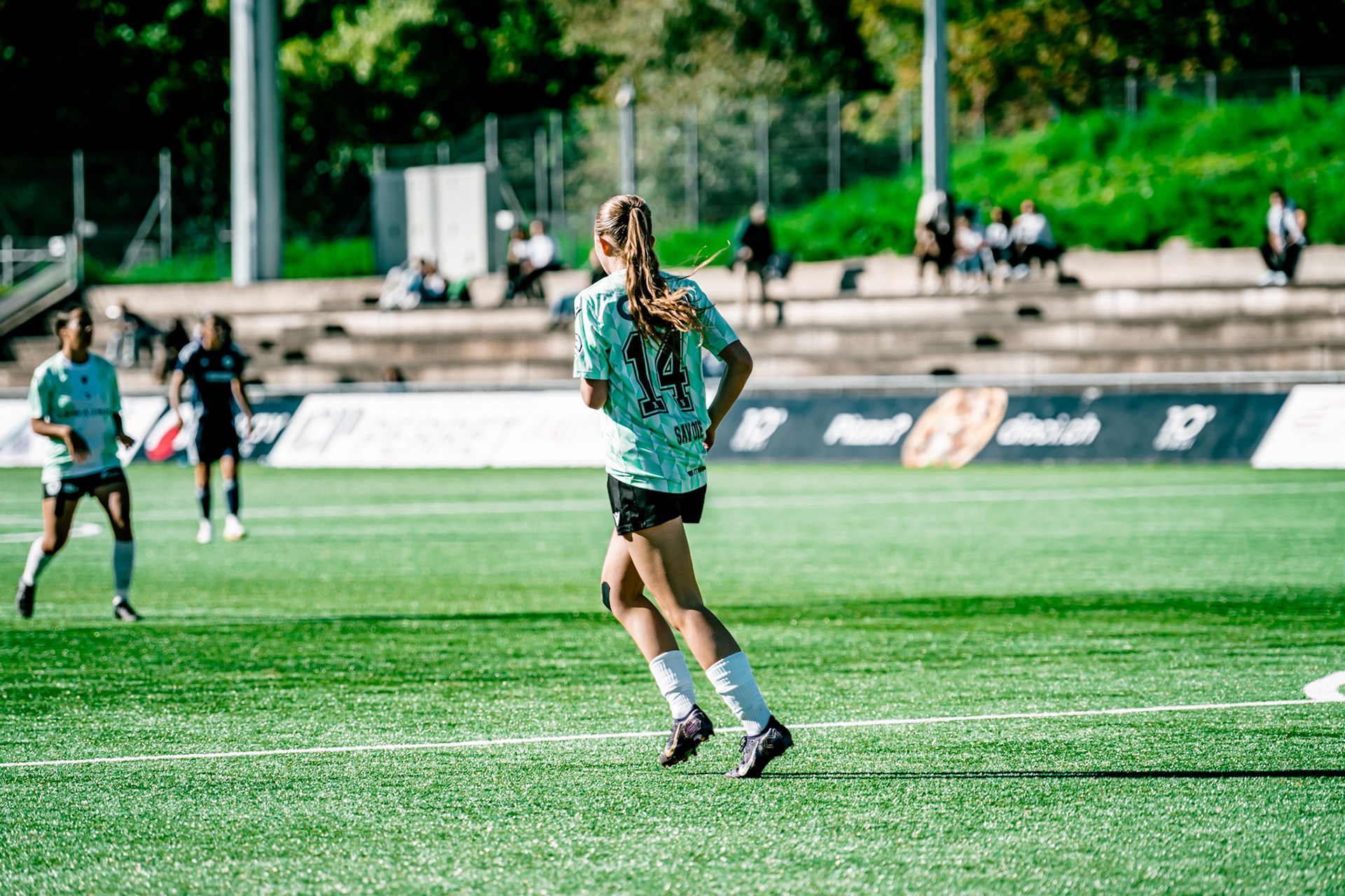 Match de championnat LNB (féminine) opposant l’Etoile Carouge FC à Yverdon Sport FC au Stade de la Fontenette à Carouge. (Christian António/LibsVisuals.com)