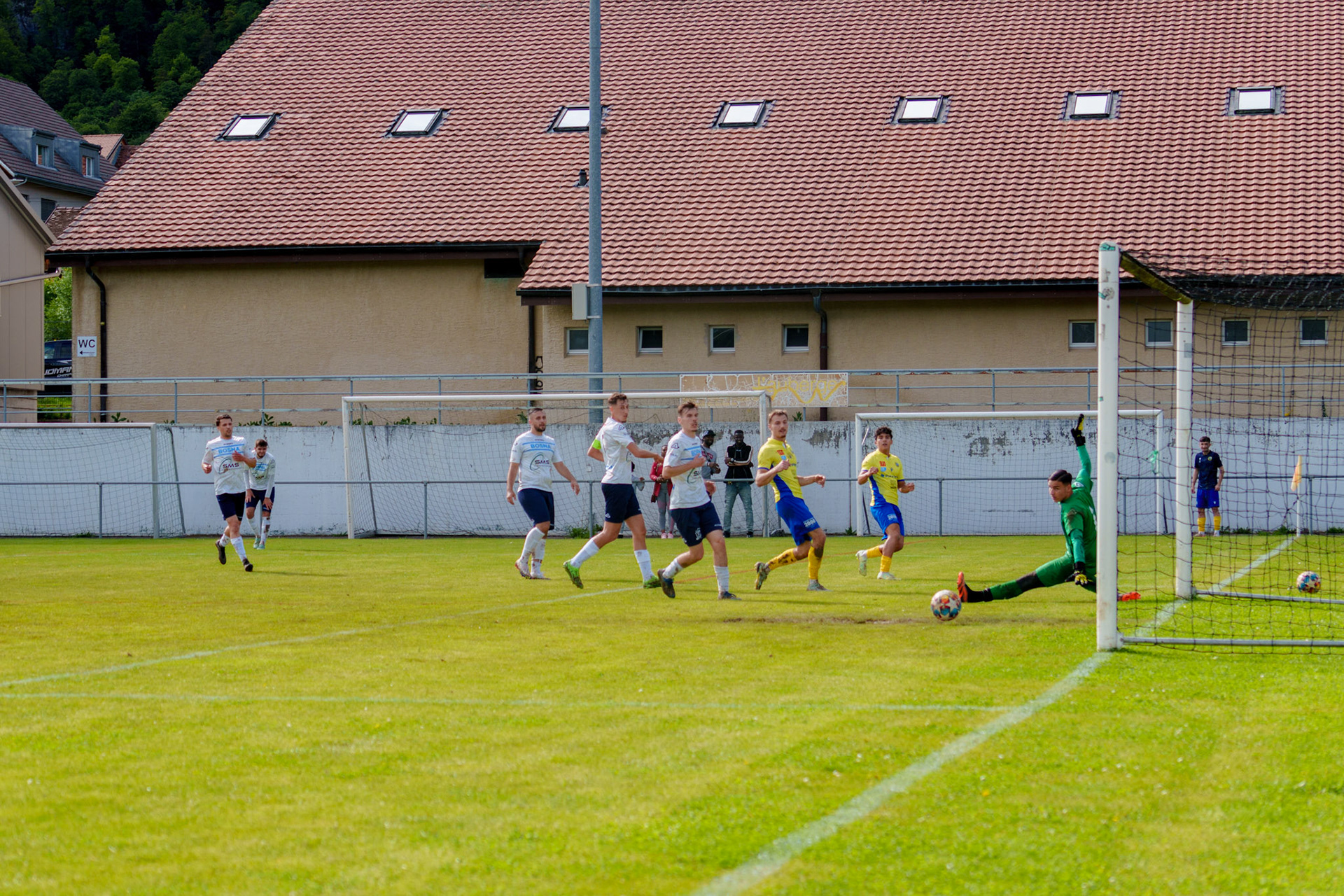Match 2ème Ligue FC Bosna Yverdon - FC Vevey Sport II au Stade Sous-Ville à Baulmes