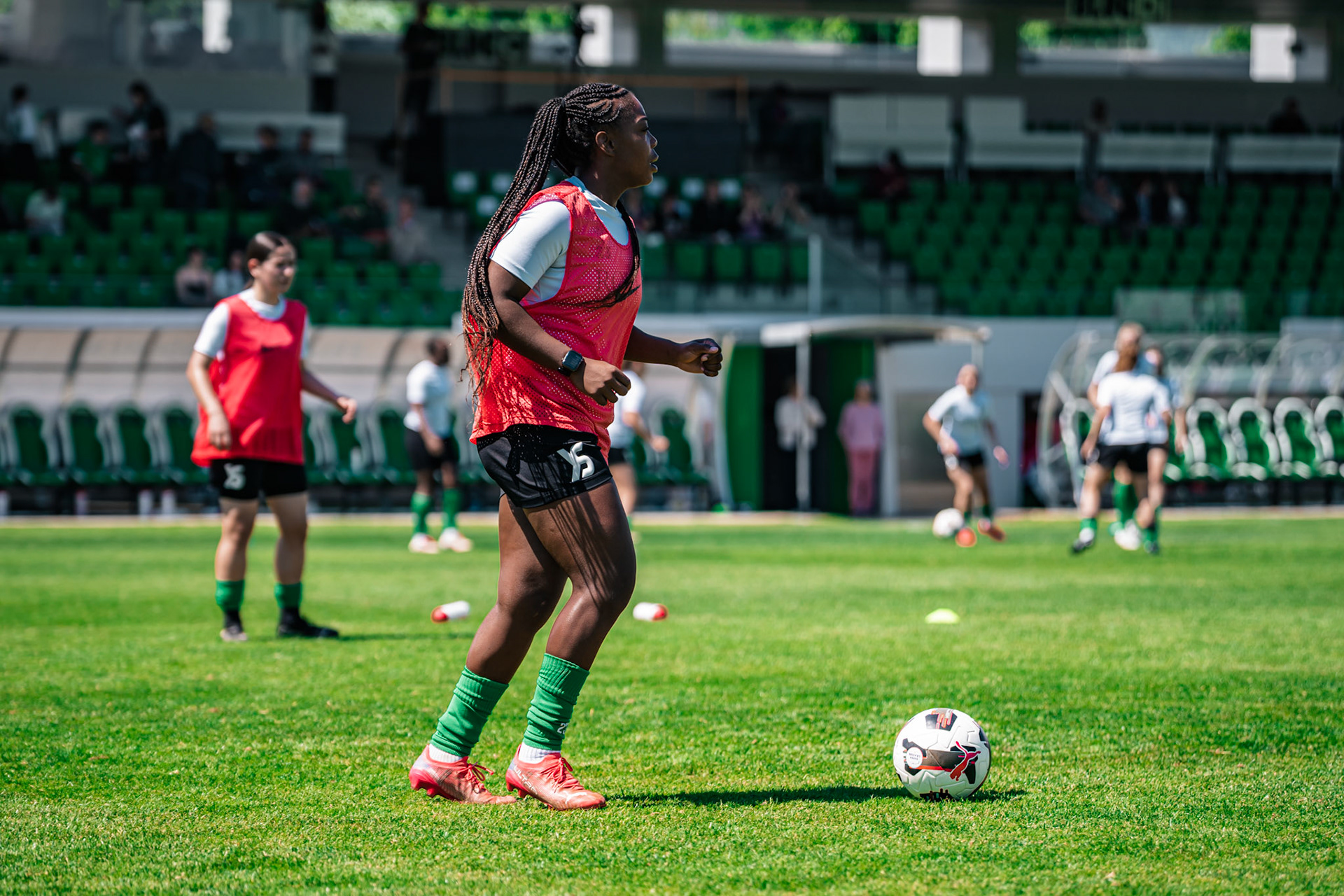 Yverdon Sport FC et FC Schlieren au Stade Municipal. (Christian António/LibsVisuals.com)
