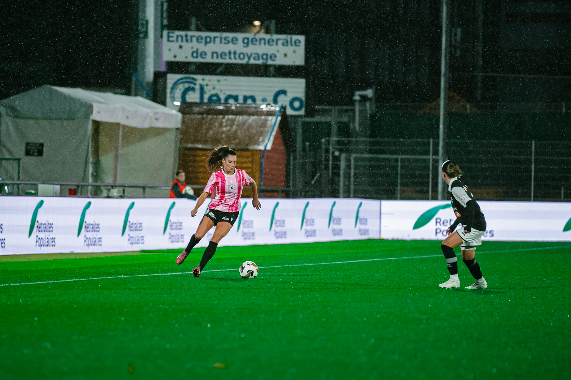 Match de championnat LNB féminine opposant Yverdon Sport FC et le FC Lugano au Stade Municipal, Yverdon-les-Bains. (Christian António / LibsVisuals.com)