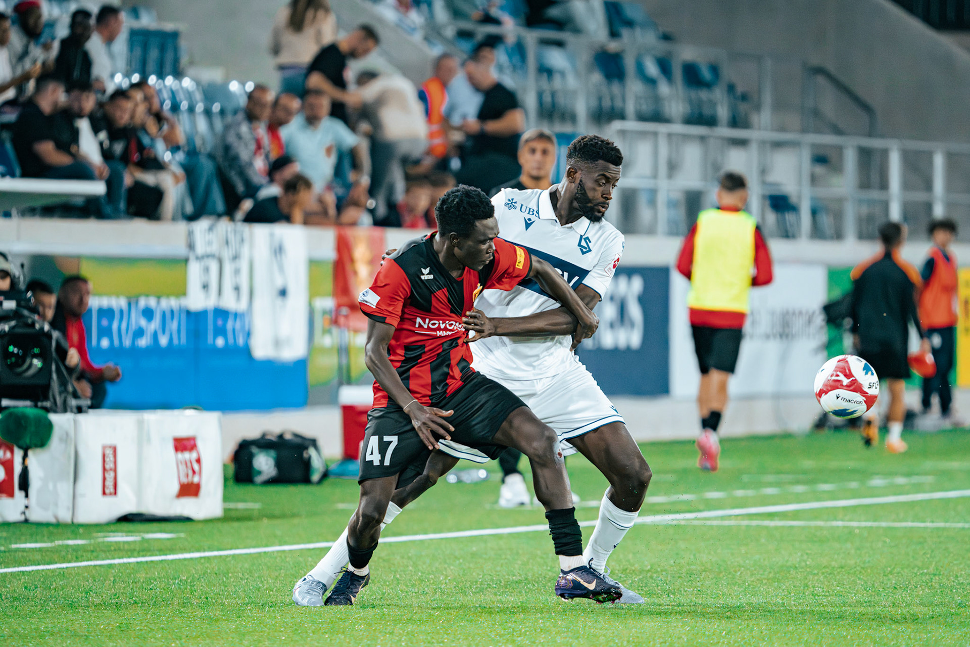 Lausanne-Sport - Vardar Skopje au Stade de la Tuilière. (Christian António/LibsVisuals.com)