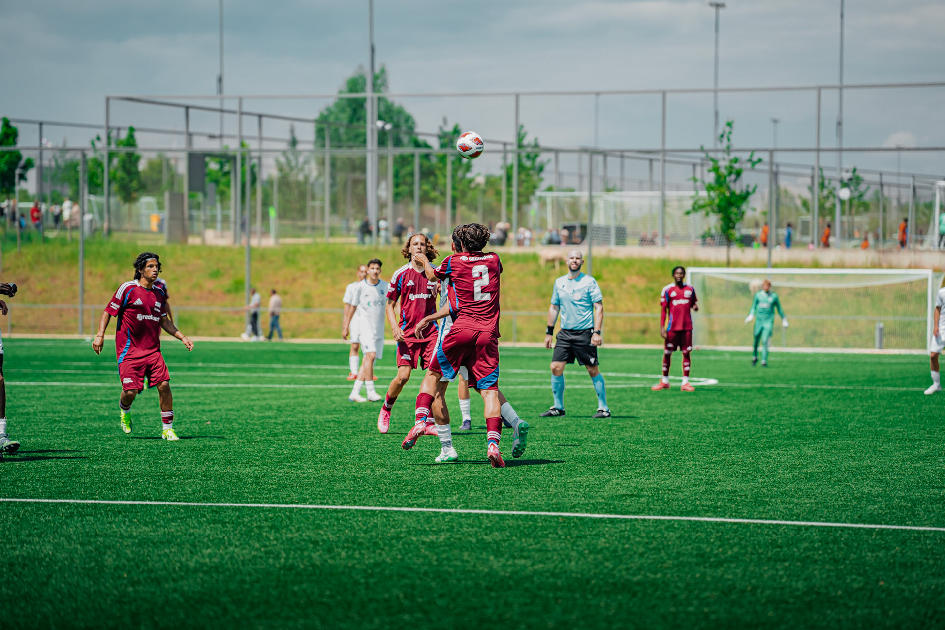 FC Lausanne-Sport M-17 et Servette FC M-17 au Centre sportif+ Stade de la Tuilière. (Christian António/LibsVisuals.com)