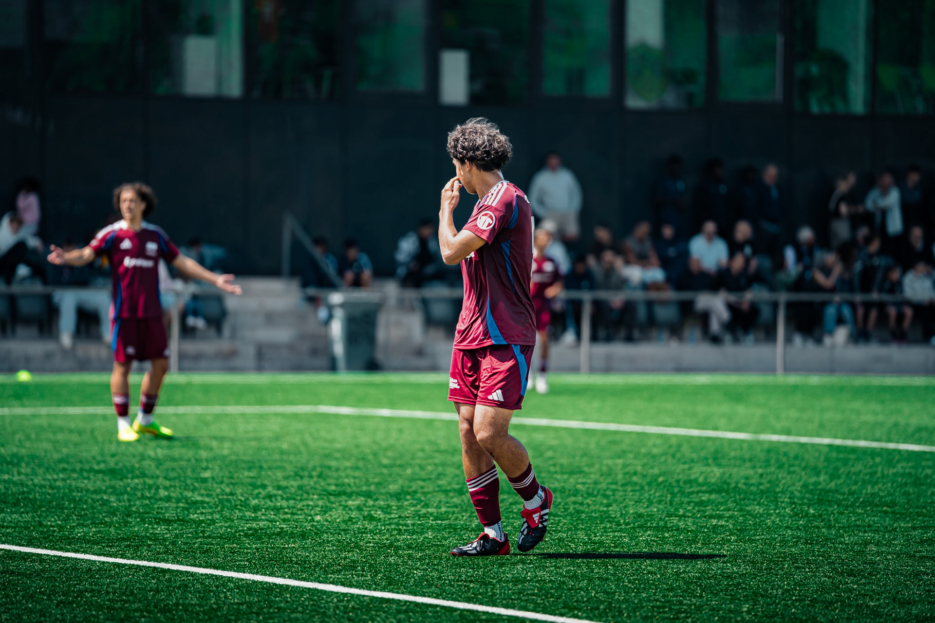 FC Lausanne-Sport M-17 et Servette FC M-17 au Centre sportif+ Stade de la Tuilière. (Christian António/LibsVisuals.com)