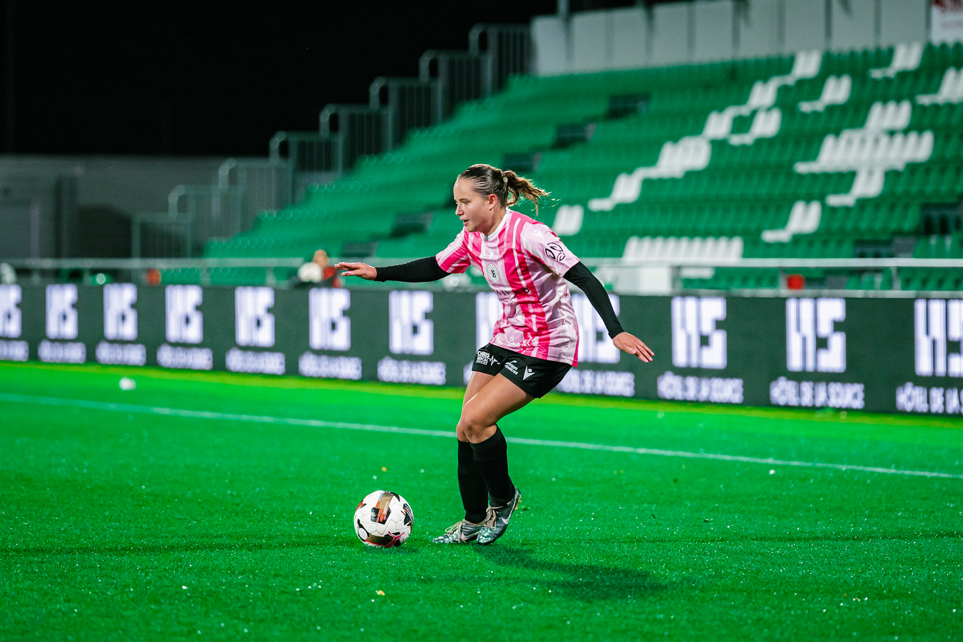 Match de championnat LNB féminine opposant Yverdon Sport FC et le FC Lugano au Stade Municipal, Yverdon-les-Bains. (Christian António / LibsVisuals.com)