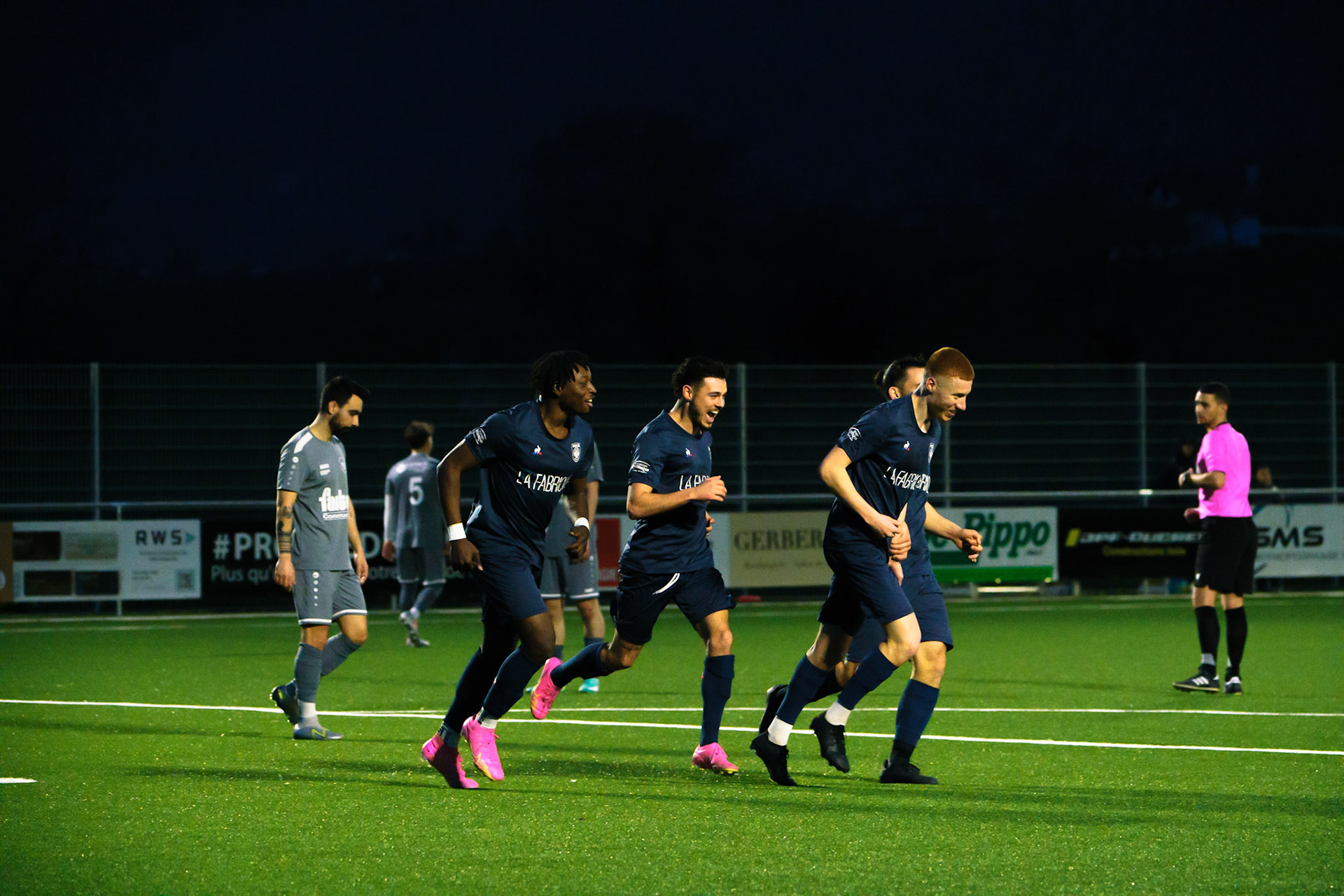 Match 2ème Ligue FC Champagne - FC Grandson-Tuileries au Terrain de Sport de Derrière-Ville à Champagne