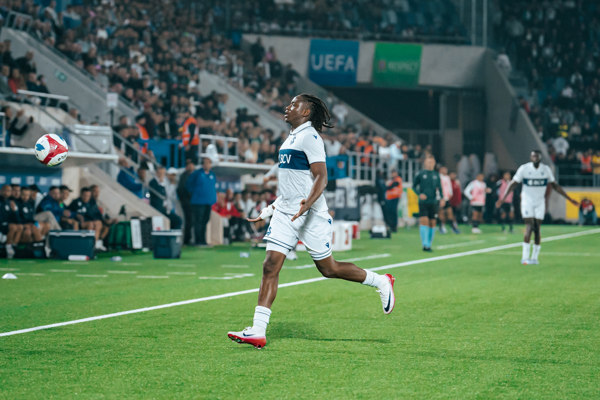 Match aller du tour de barrage de l’UEFA Europa Conference League 2025/26 opposant Lausanne-Sport et le Beşiktaş JK au Stade de la Tuilière. (Christian António/LibsVisuals.com)