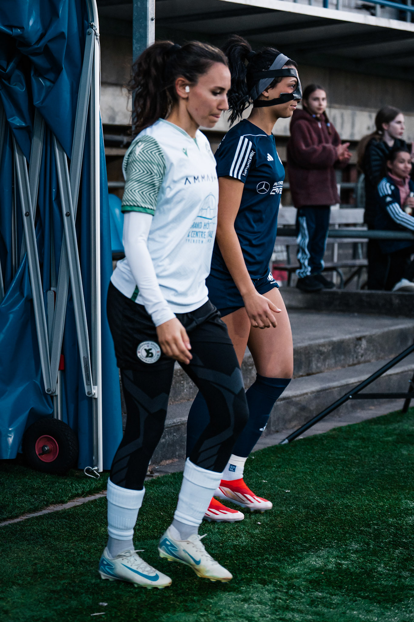 Etoile Carouge FC et Yverdon Sport FC au  Stade de la Fontenette (Christian António/LibsVisuals.com)