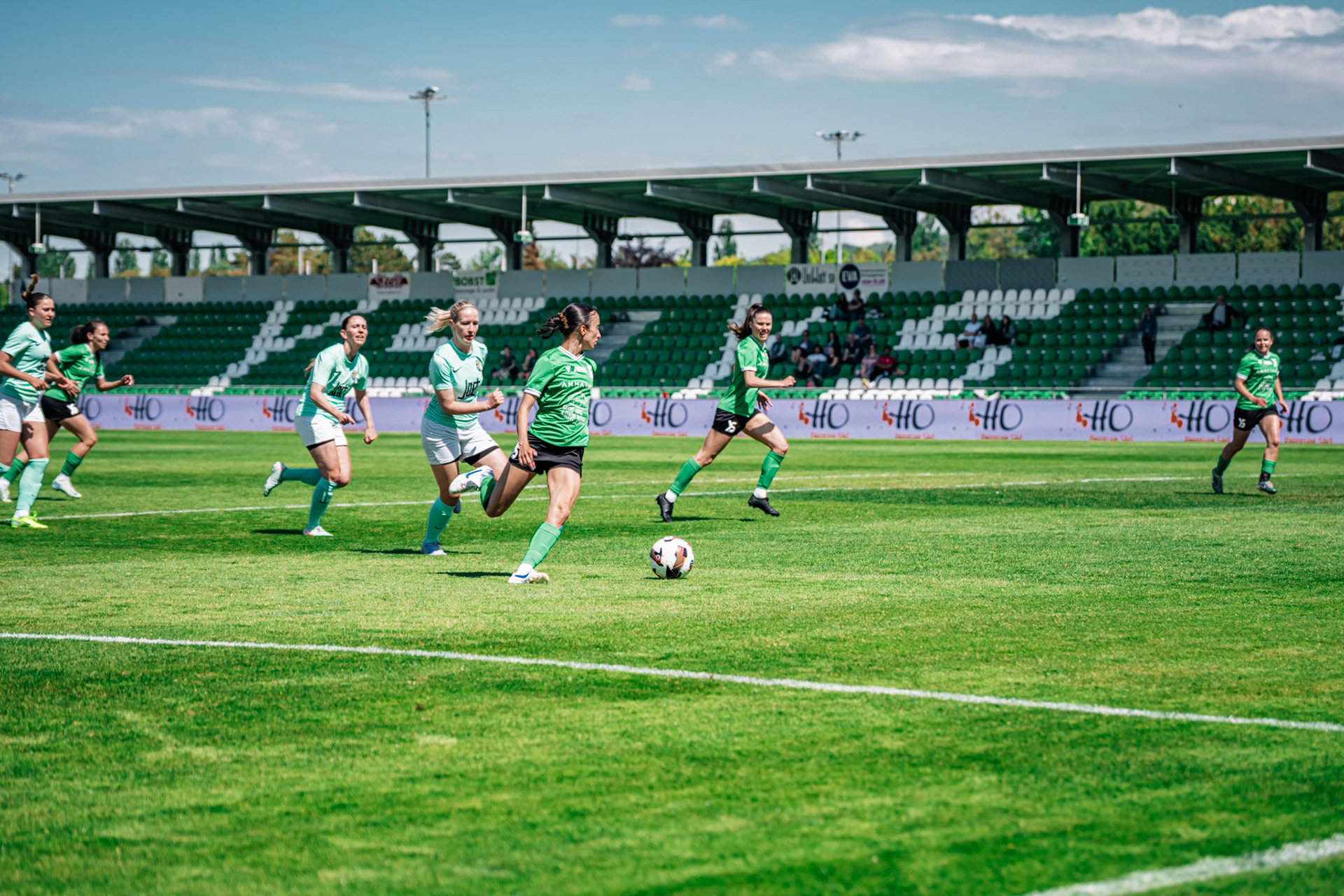Yverdon Sport FC et FC Schlieren au Stade Municipal. (Christian António/LibsVisuals.com)