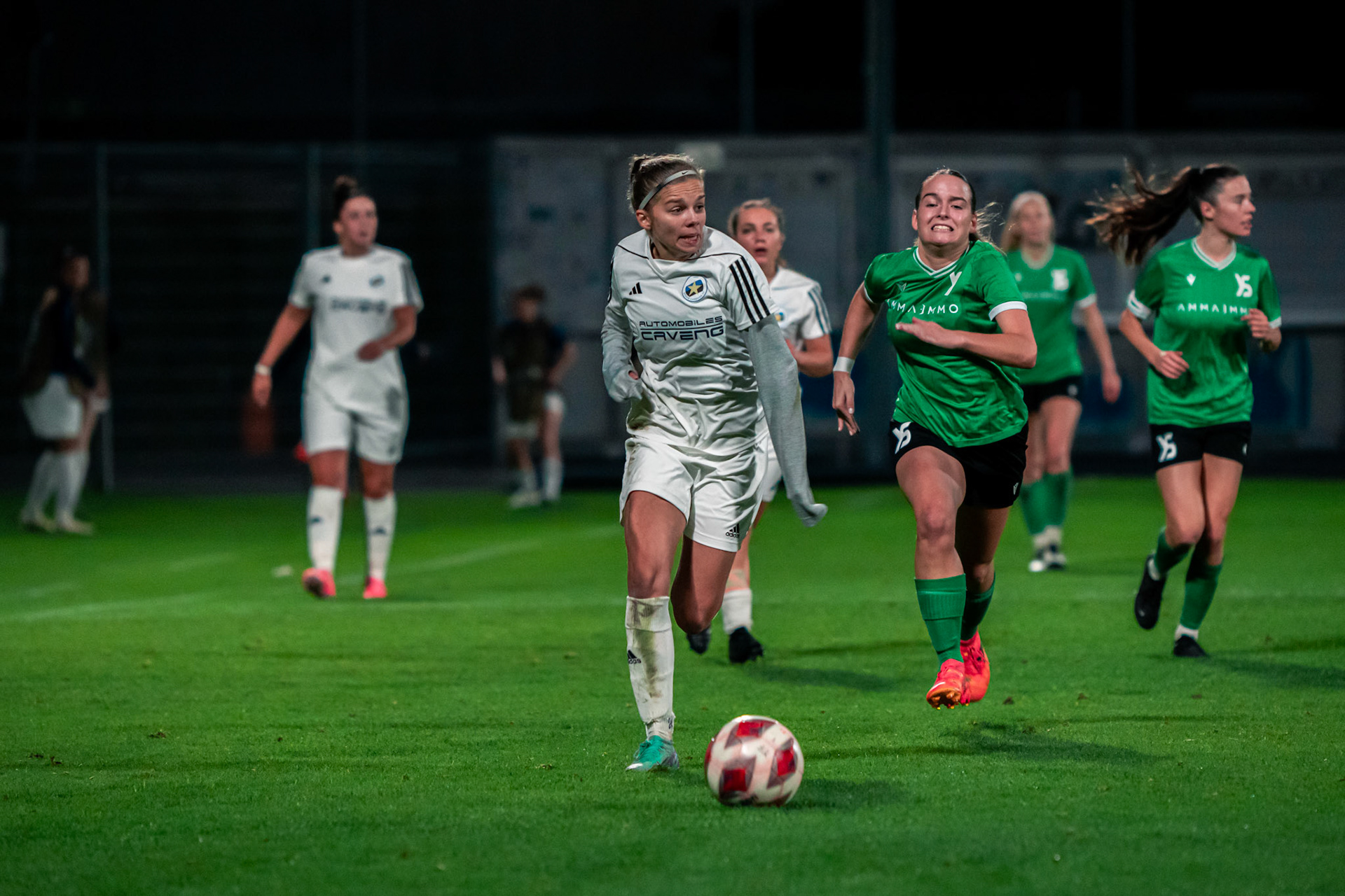 Ligue nationale B Féminine Yverdon Sport FC - Etoile Carouge FC