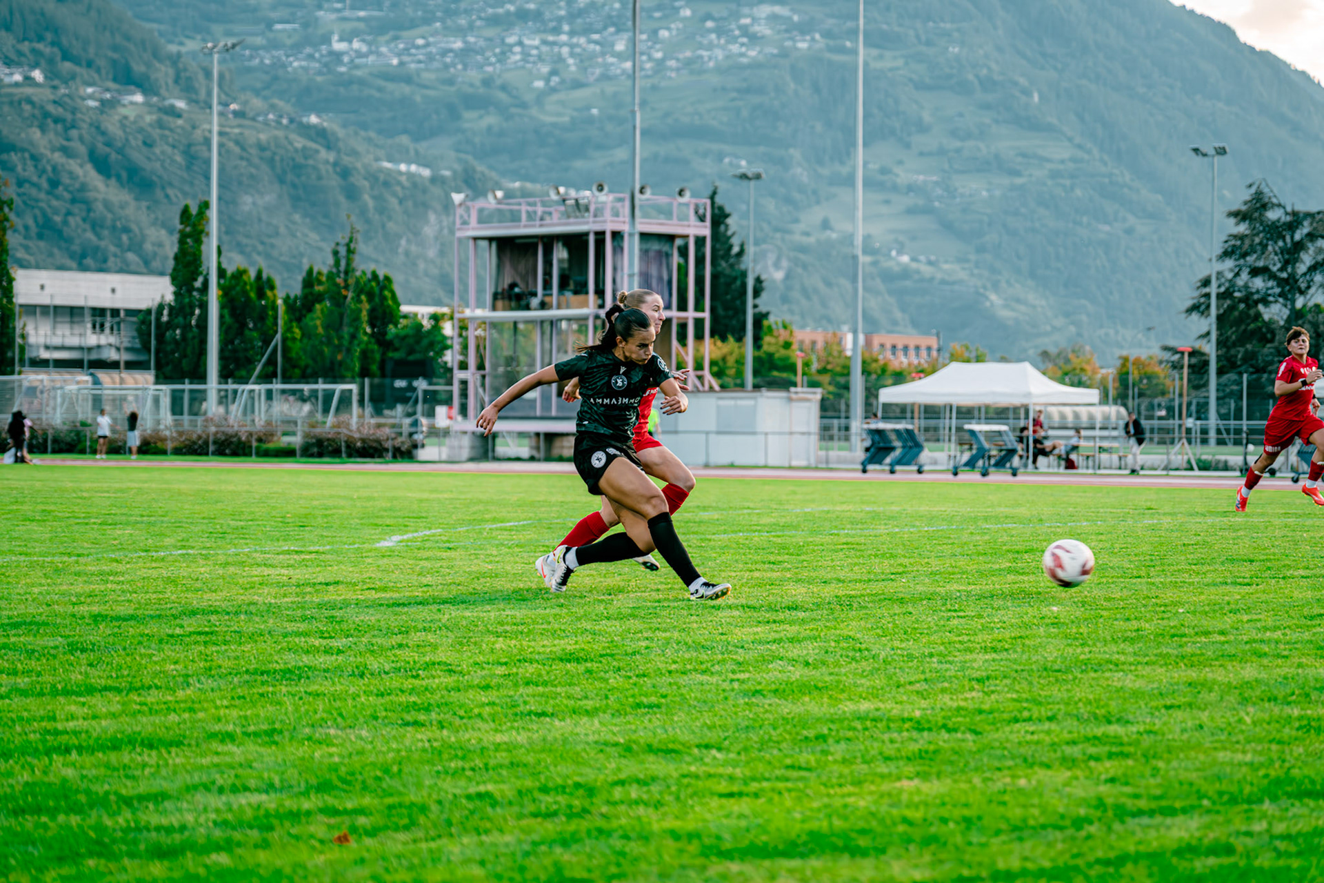 Match de championnat LNB (féminine) opposant le FC Sion Féminin à Yverdon Sport FC à l’Ancien Stand, Sion. (Christian António/LibsVisuals.com)