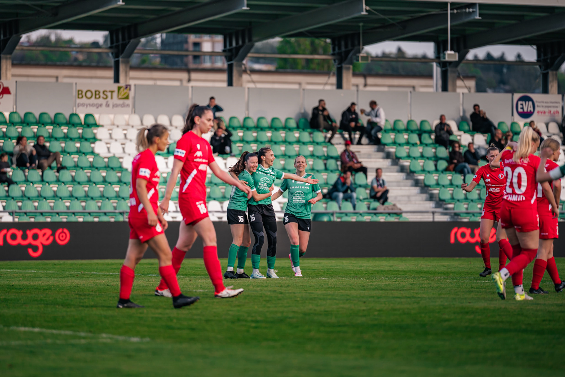 Yverdon Sport FC et Frauenteam Thun Berner-Oberland au Stade Municipal. (Christian António/LibsVisuals.com)