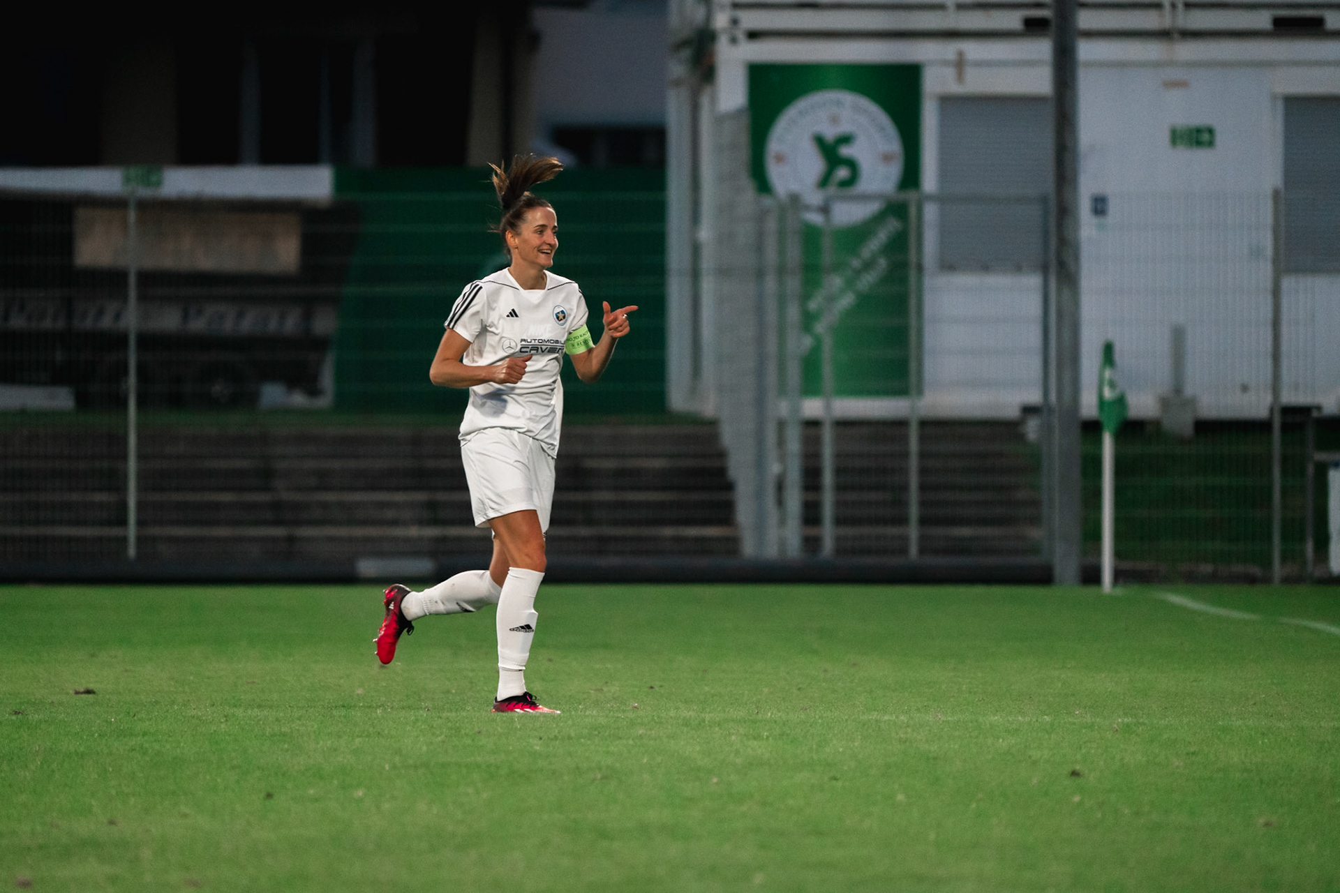 Ligue nationale B Féminine Yverdon Sport FC - Etoile Carouge FC