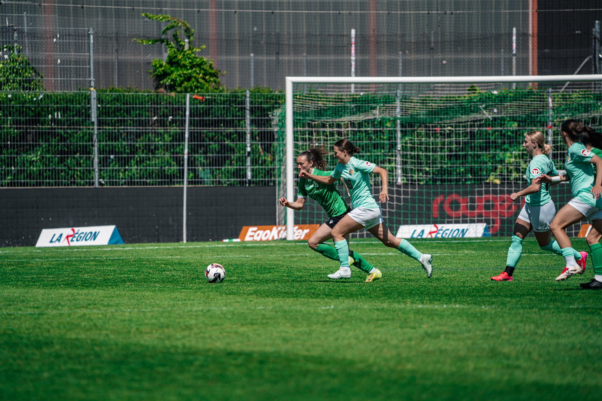Yverdon Sport FC et FC Schlieren au Stade Municipal. (Christian António/LibsVisuals.com)