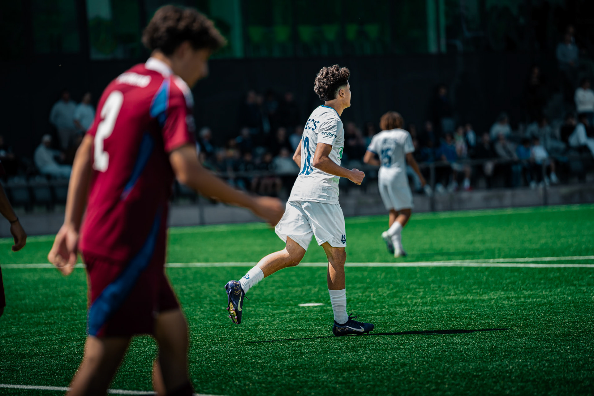 FC Lausanne-Sport M-17 et Servette FC M-17 au Centre sportif+ Stade de la Tuilière. (Christian António/LibsVisuals.com)