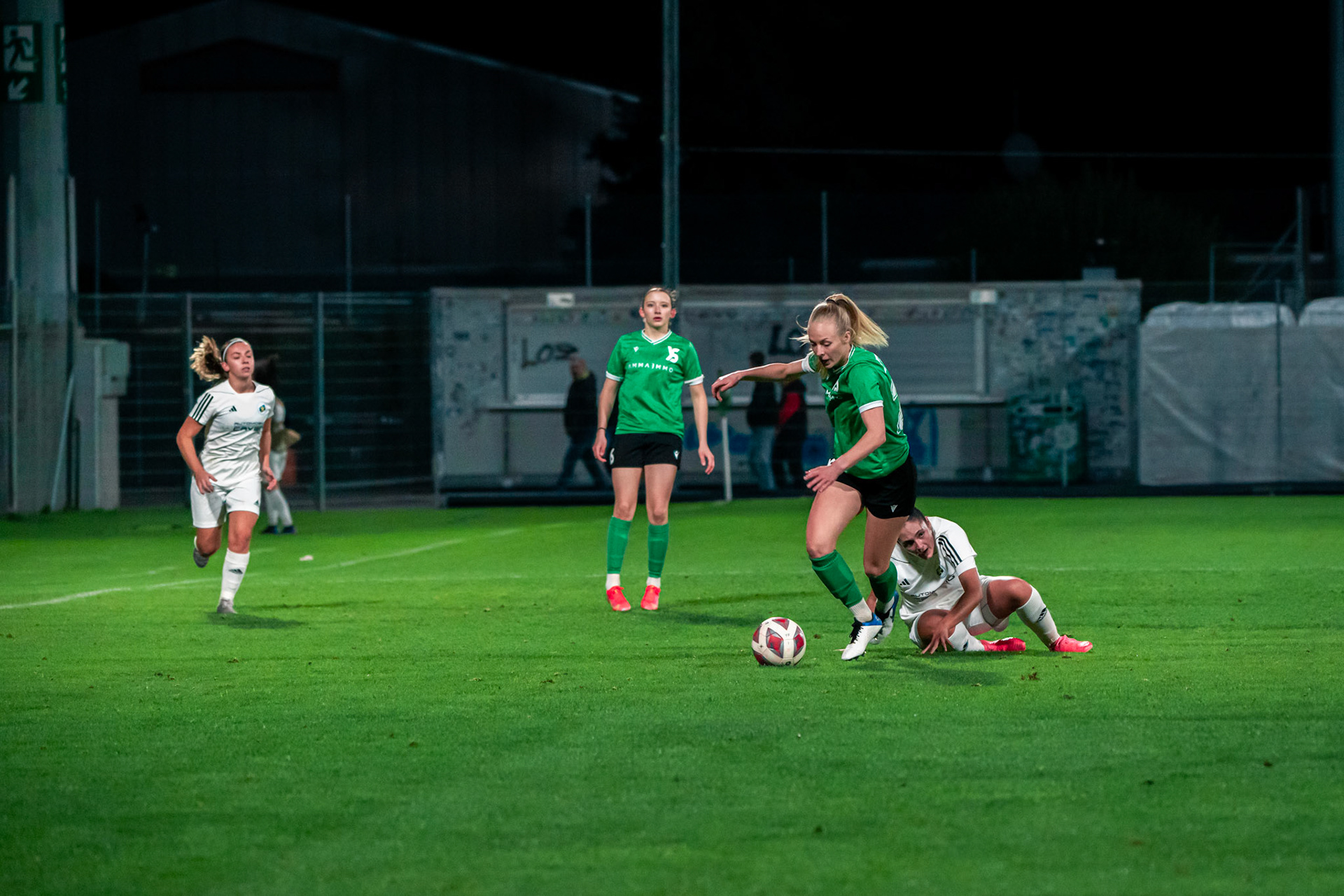 Ligue nationale B Féminine Yverdon Sport FC - Etoile Carouge FC
