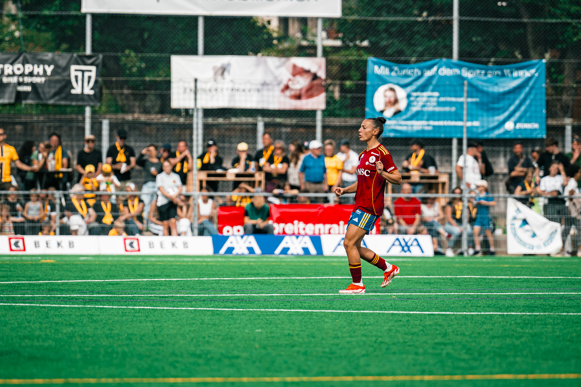 Match de l’AXA Women’s Super League opposant BSC YB Frauen et Servette FC Chênois Féminin au Spitalacker (Kunstrasenfeld), Bern. (Christian António/LibsVisuals.com)
