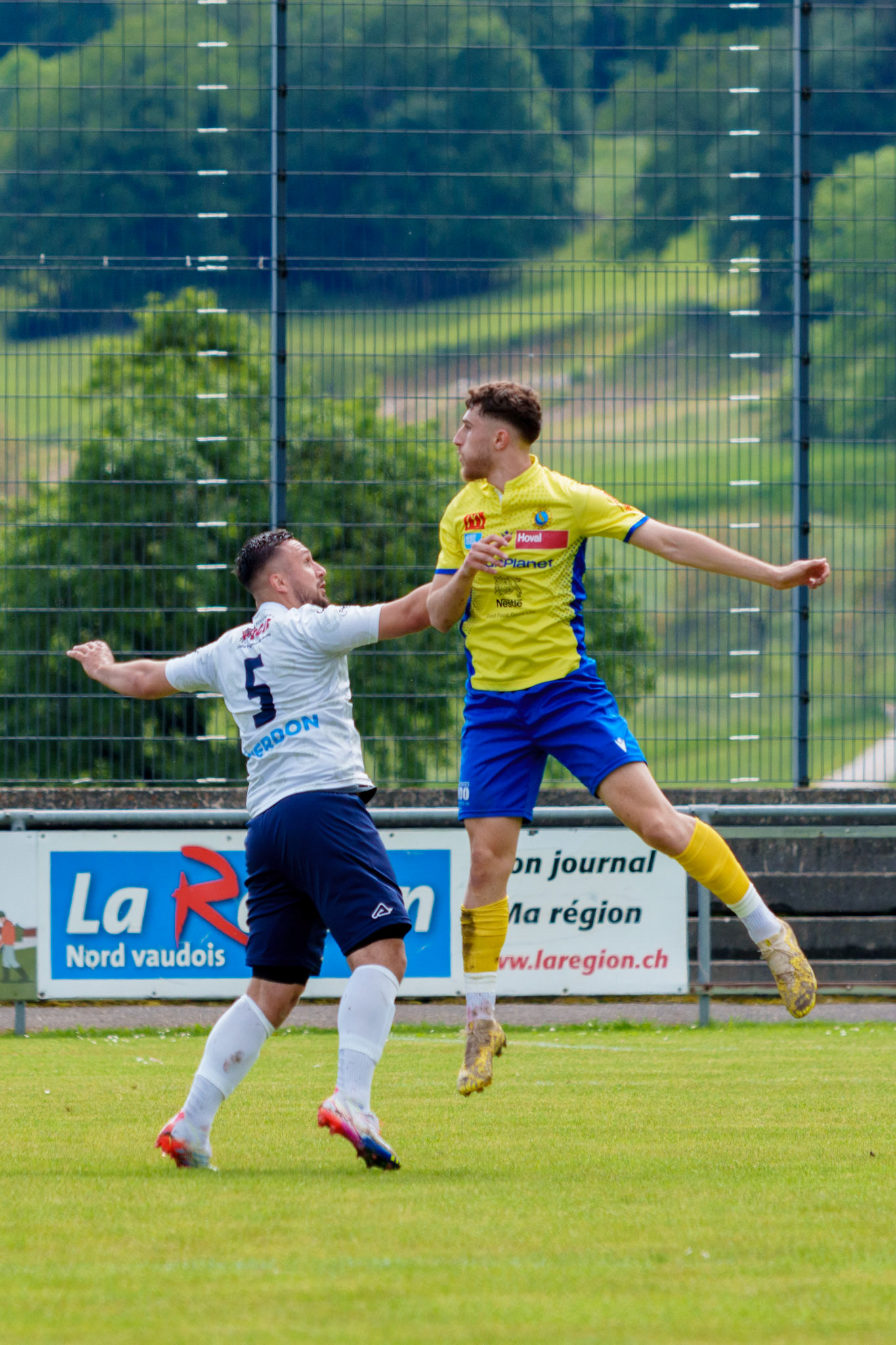 Match 2ème Ligue FC Bosna Yverdon - FC Vevey Sport II au Stade Sous-Ville à Baulmes