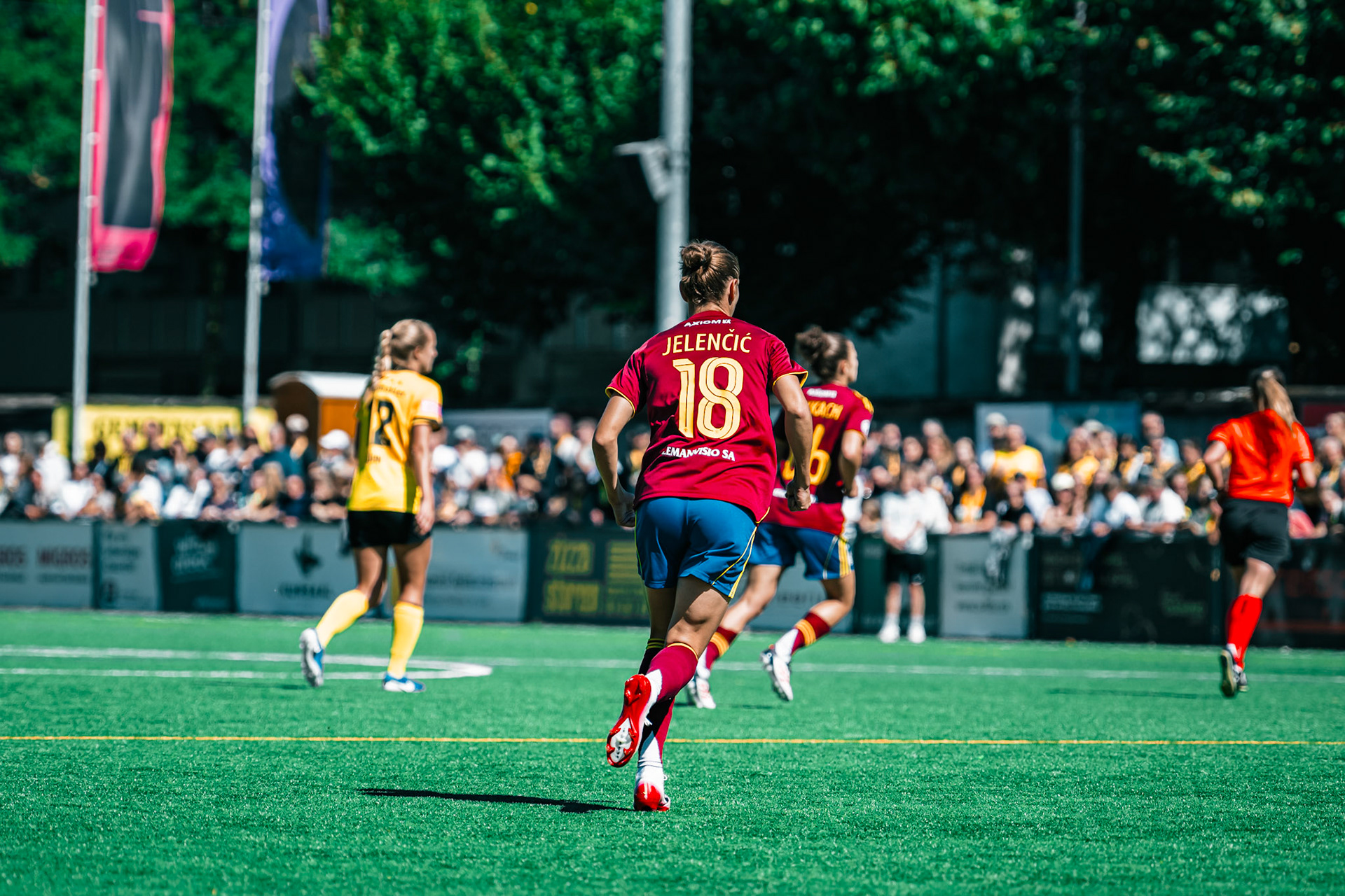 Match de l’AXA Women’s Super League opposant BSC YB Frauen et Servette FC Chênois Féminin au Spitalacker (Kunstrasenfeld), Bern. (Christian António/LibsVisuals.com)