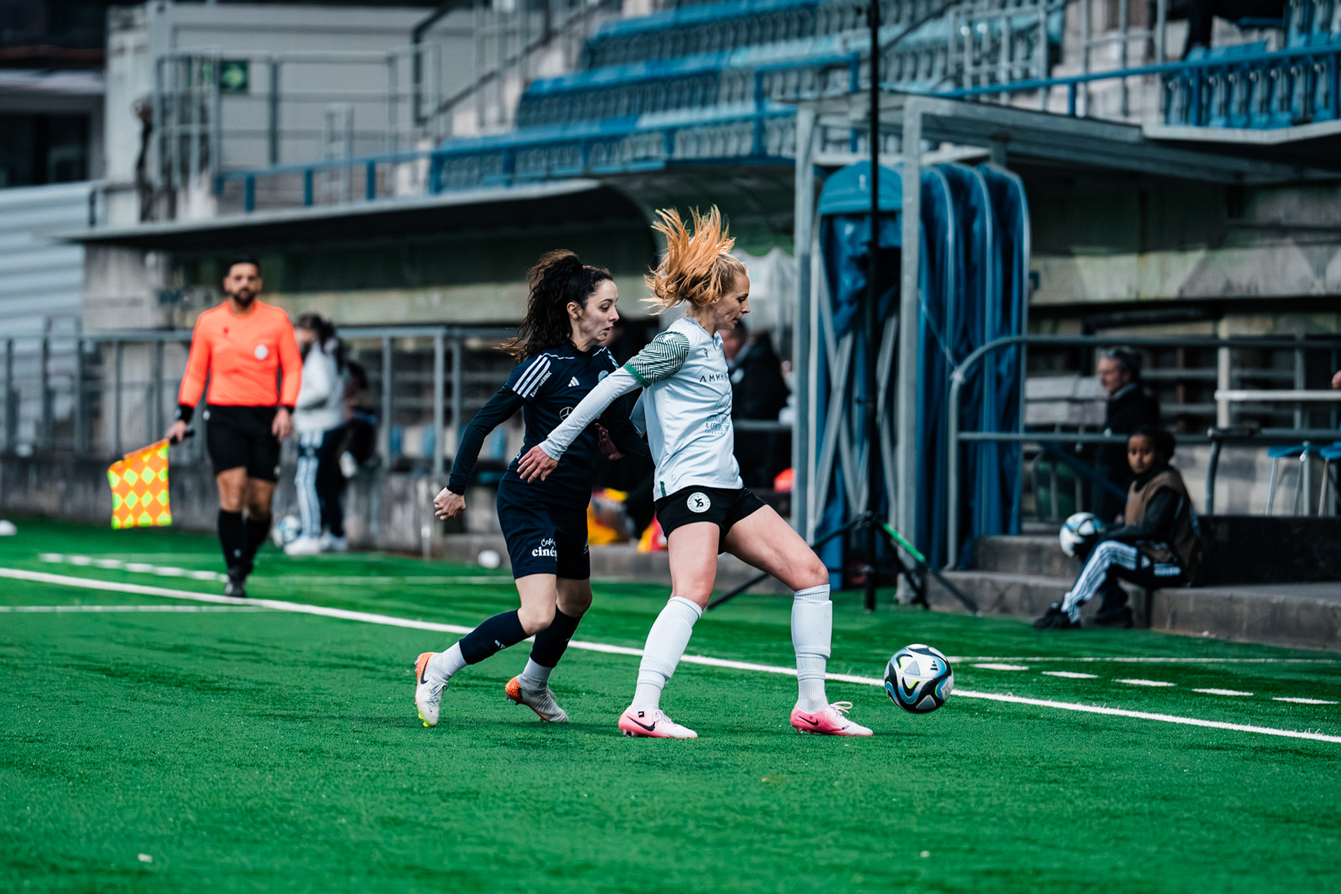 Etoile Carouge FC et Yverdon Sport FC au  Stade de la Fontenette (Christian António/LibsVisuals.com)