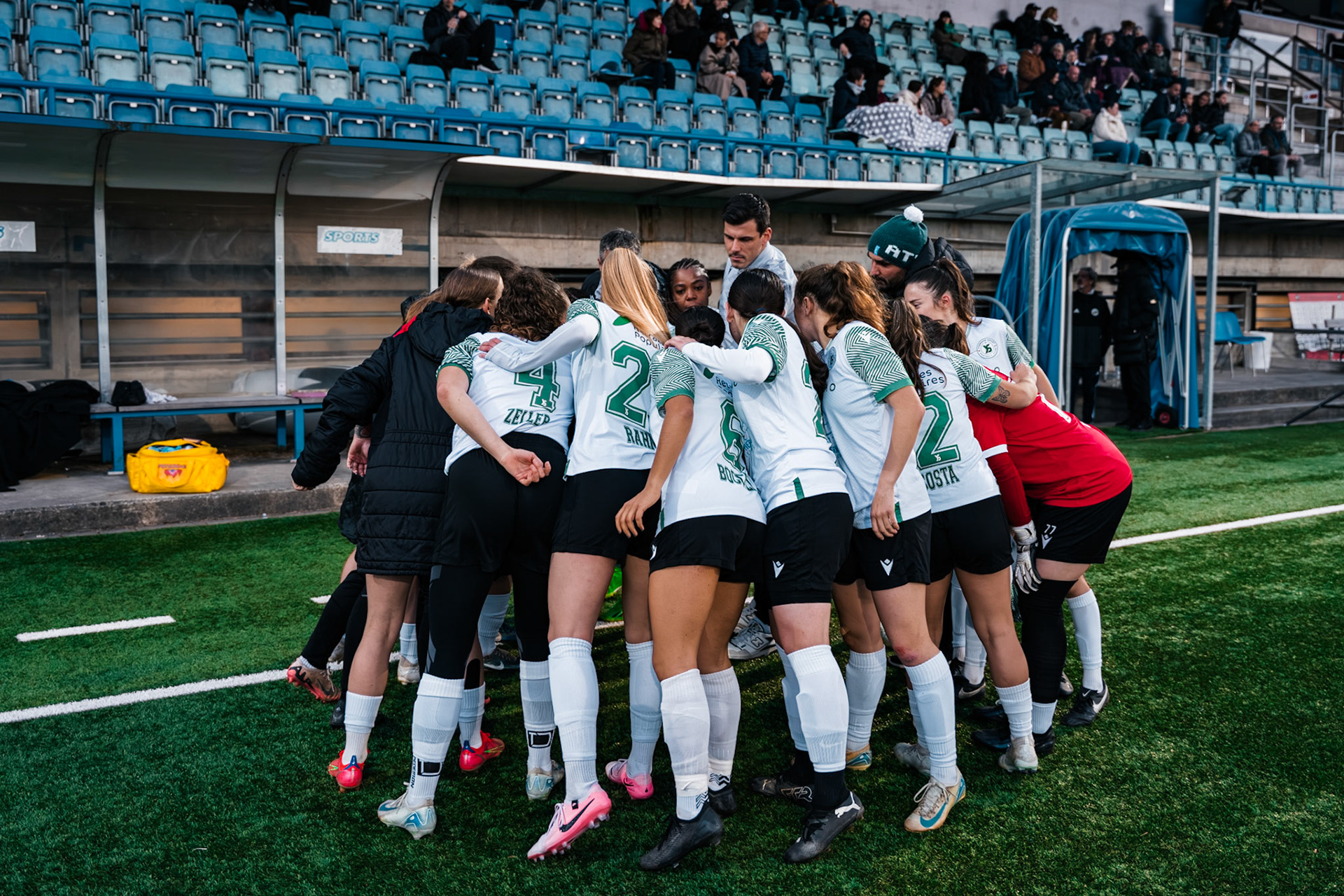 Etoile Carouge FC et Yverdon Sport FC au  Stade de la Fontenette (Christian António/LibsVisuals.com)