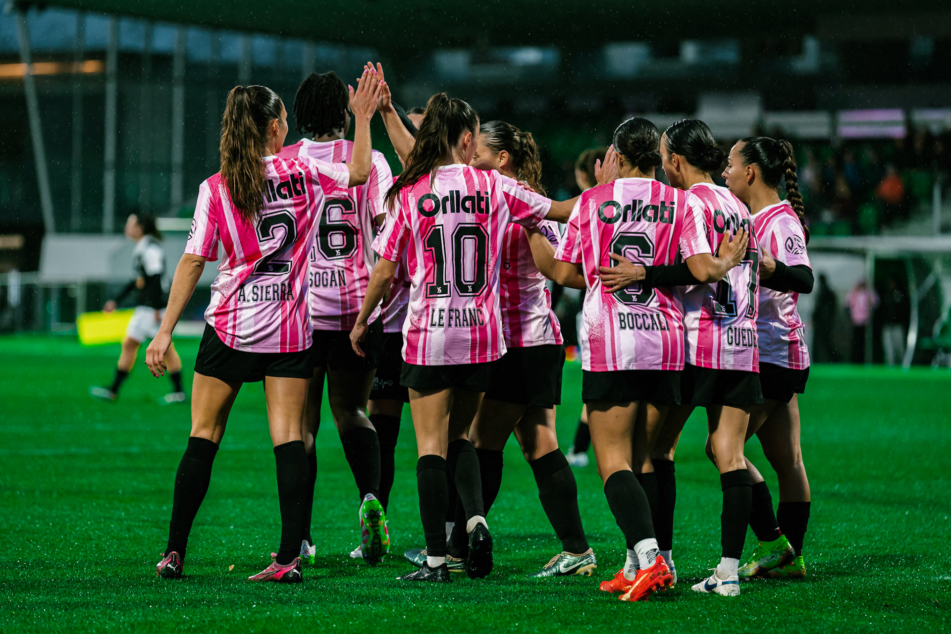 Match de championnat LNB féminine opposant Yverdon Sport FC et le FC Lugano au Stade Municipal, Yverdon-les-Bains. (Christian António / LibsVisuals.com)