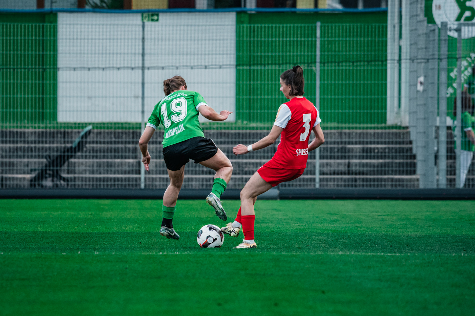 Yverdon Sport FC et FC Rapperswil-Jona au Stade Municipal. (Christian António/LibsVisuals.com)