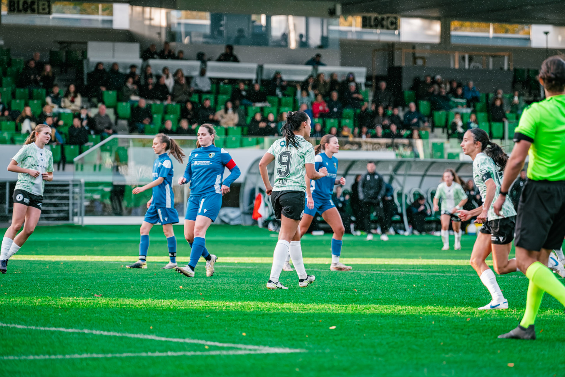 Match championnat LNB féminine opposant Yverdon Sport FC et FC Oerlikon/Polizei ZH 1 au Stade Municipal. (Christian António/LibsVisuals.com)
