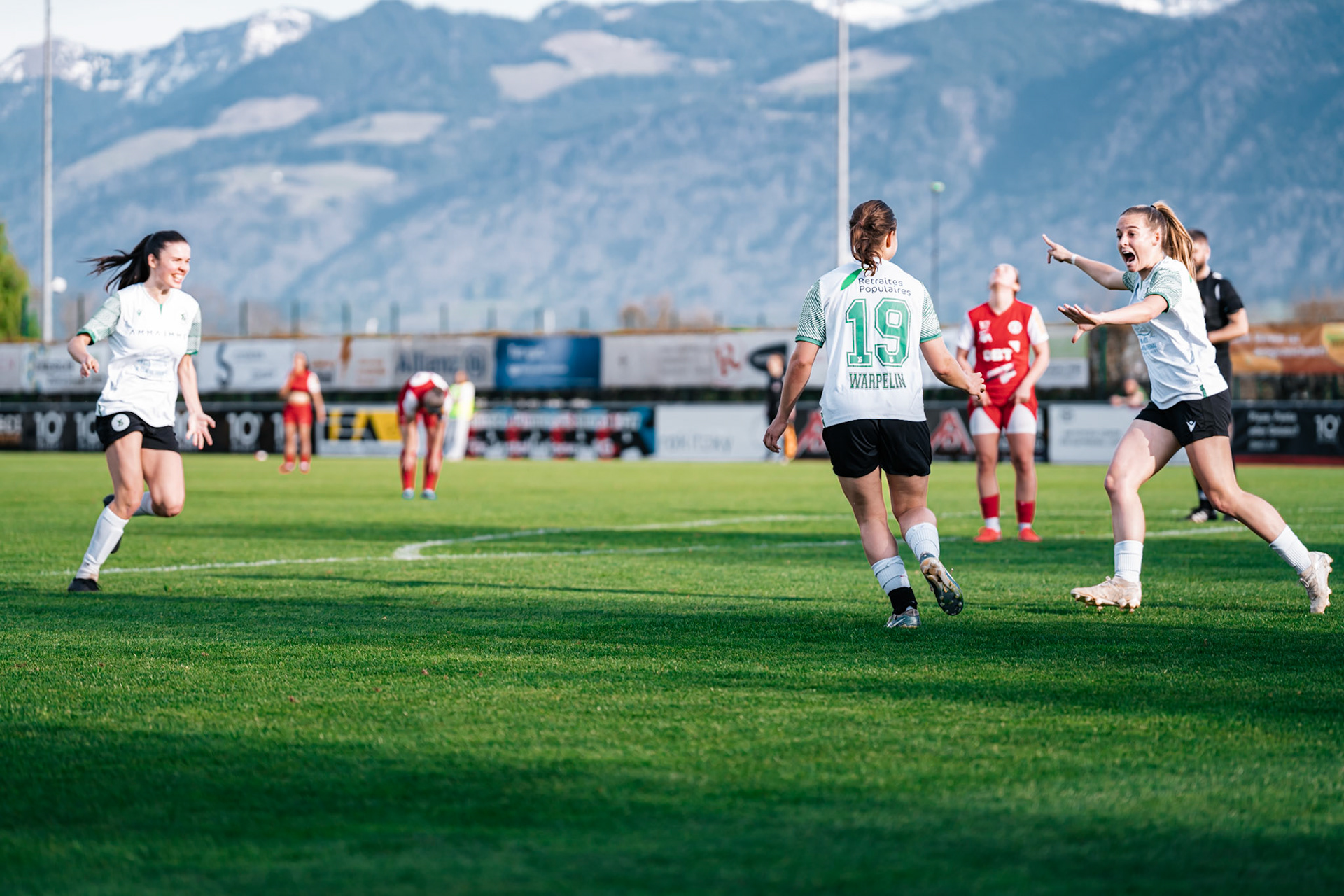 Women’s Super League / tour de promotion/relégation FC Rapperswil-Jona - Yverdon Sport FC au Grünfeld (Christian António/LibsVisuals.com)