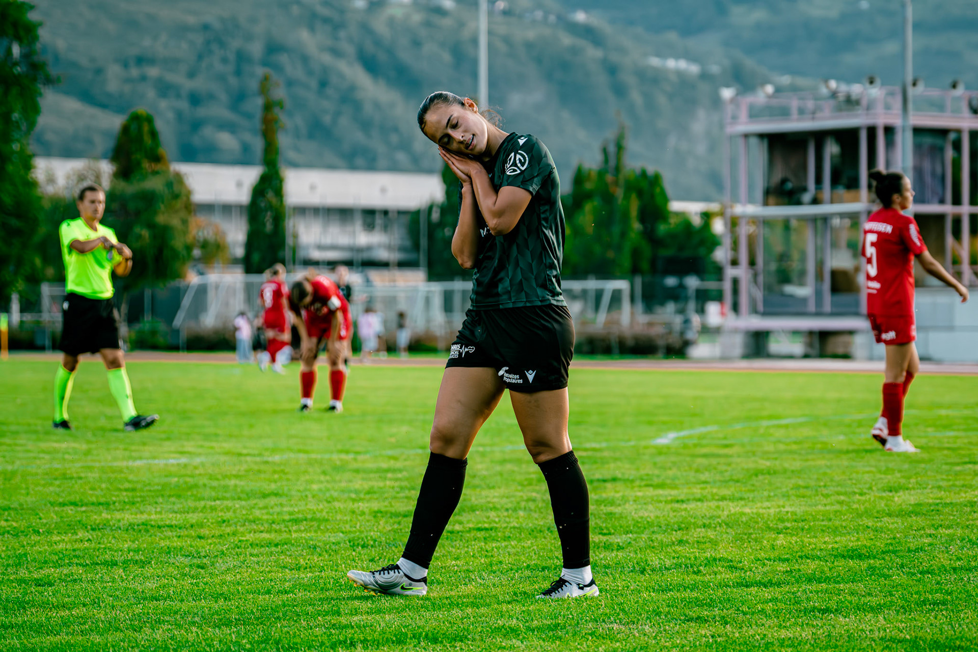 Match de championnat LNB (féminine) opposant le FC Sion Féminin à Yverdon Sport FC à l’Ancien Stand, Sion. (Christian António/LibsVisuals.com)