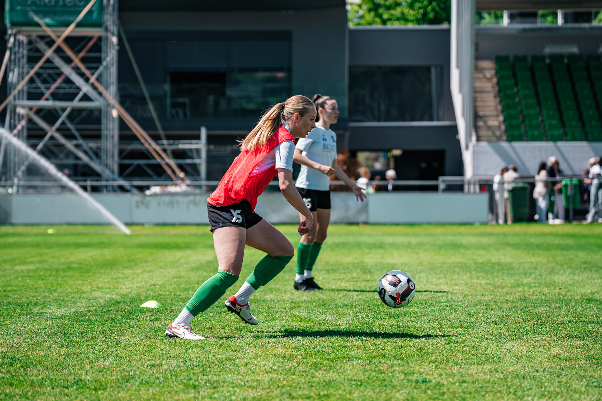 Yverdon Sport FC et FC Schlieren au Stade Municipal. (Christian António/LibsVisuals.com)