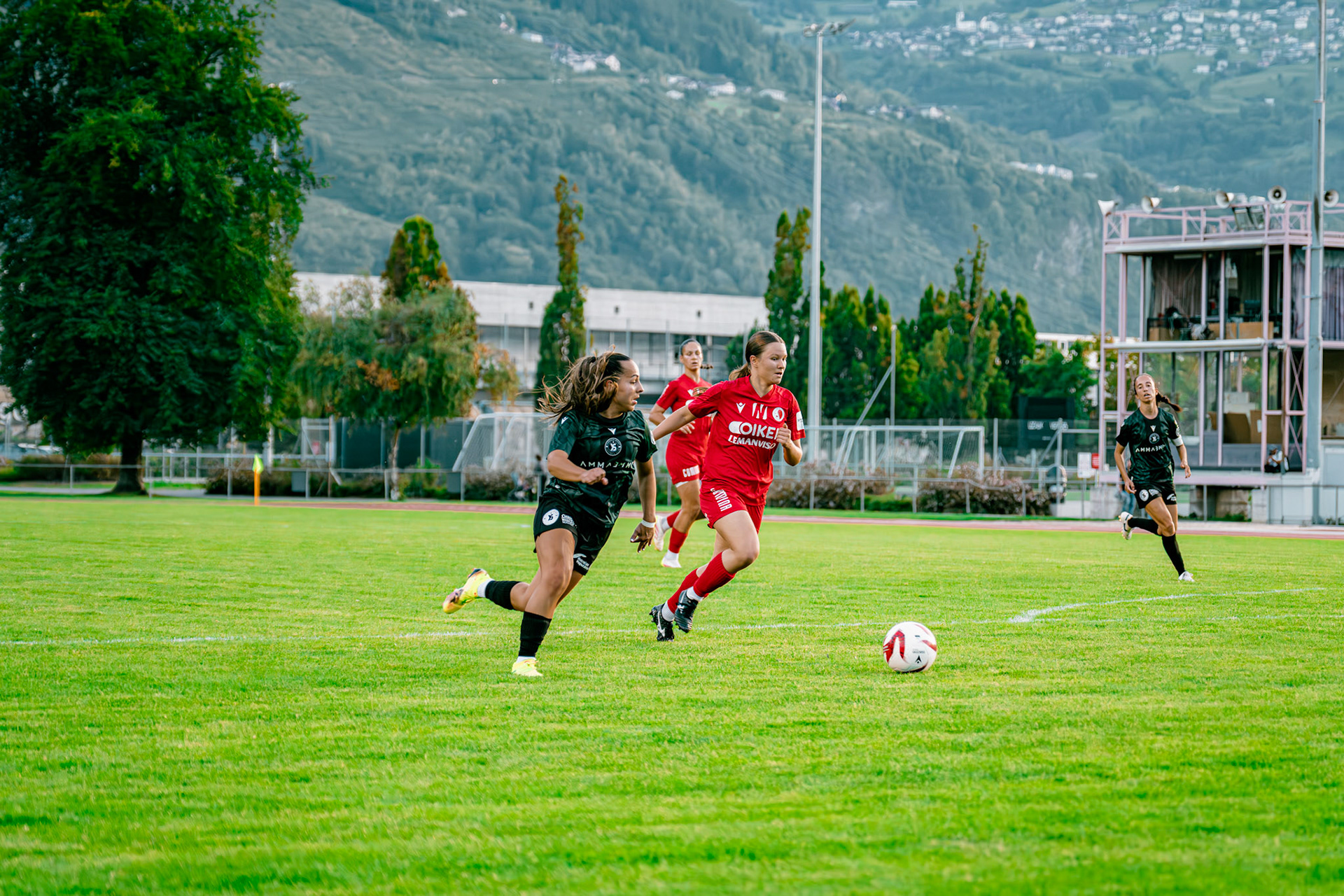 Match de championnat LNB (féminine) opposant le FC Sion Féminin à Yverdon Sport FC à l’Ancien Stand, Sion. (Christian António/LibsVisuals.com)
