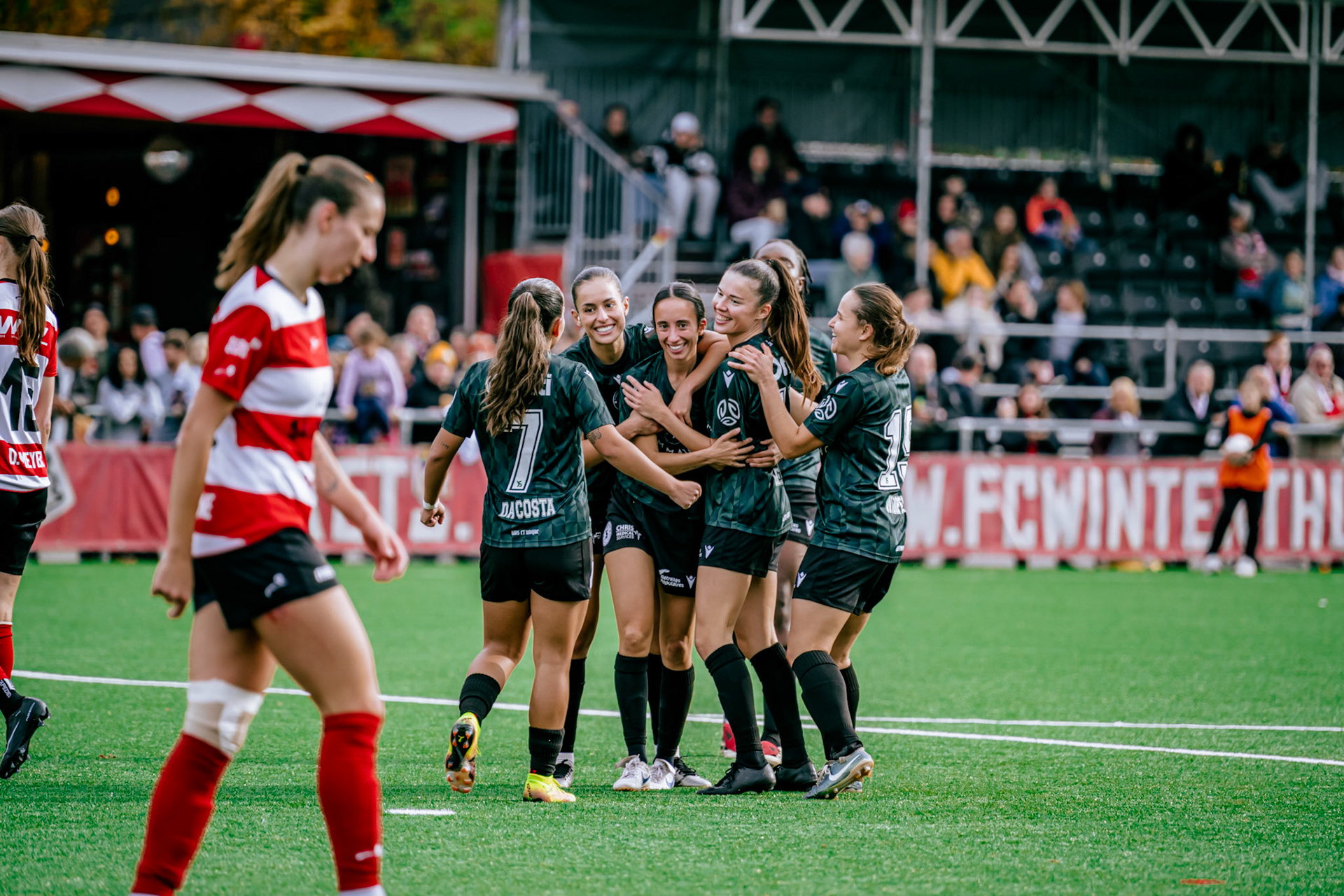 Match de championnat LNB Féminine opposant le FC Winterthur et Yverdon Sport FC au Schützenwiese, Winterthur. (Christian António/LibsVisuals.com)