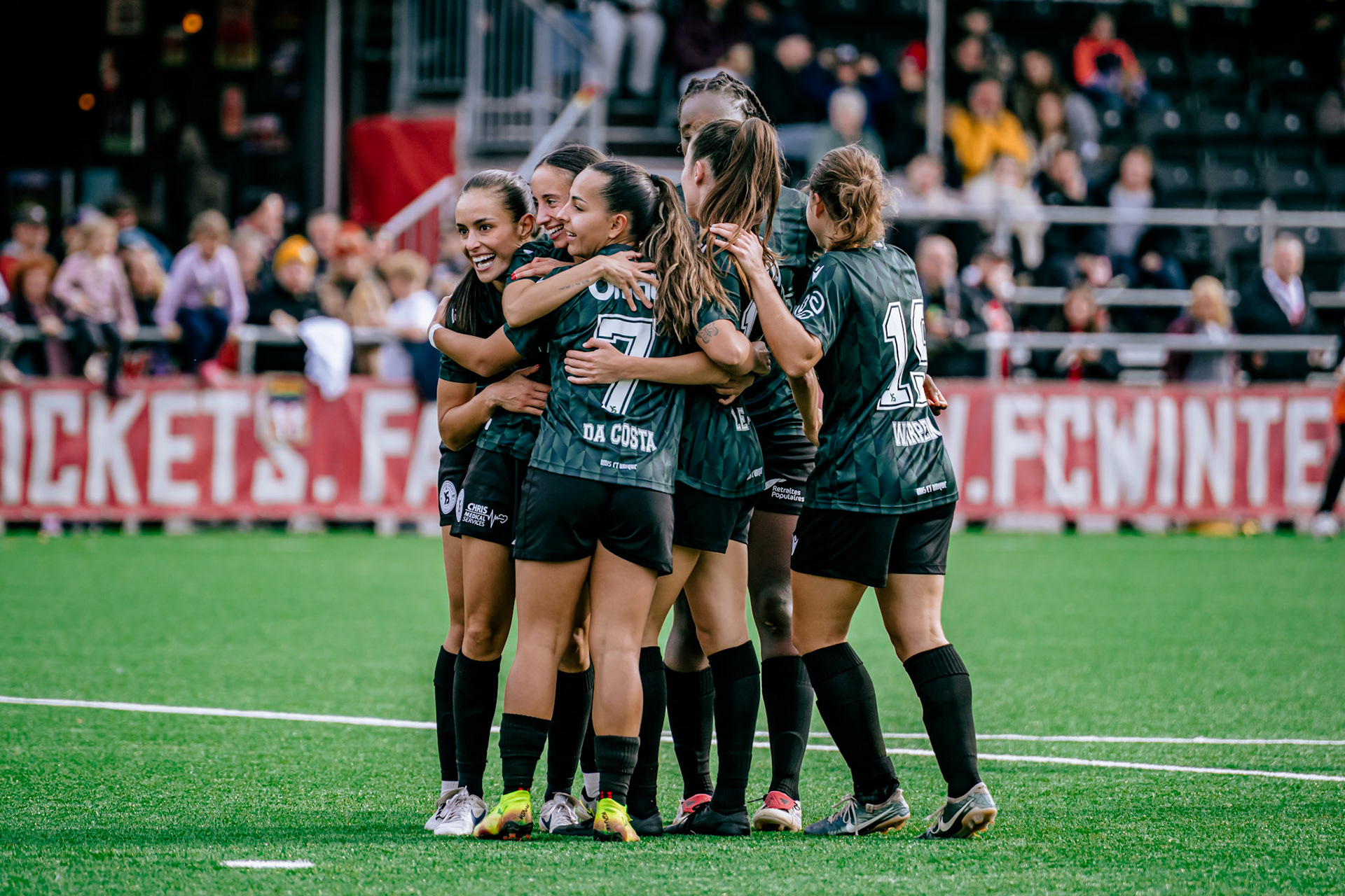 Match de championnat LNB Féminine opposant le FC Winterthur et Yverdon Sport FC au Schützenwiese, Winterthur. (Christian António/LibsVisuals.com)