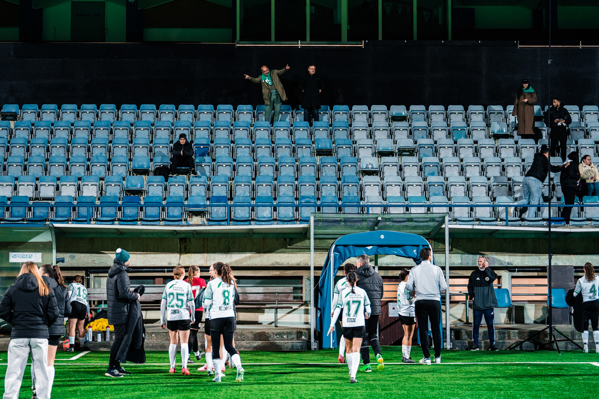 Etoile Carouge FC et Yverdon Sport FC au  Stade de la Fontenette (Christian António/LibsVisuals.com)