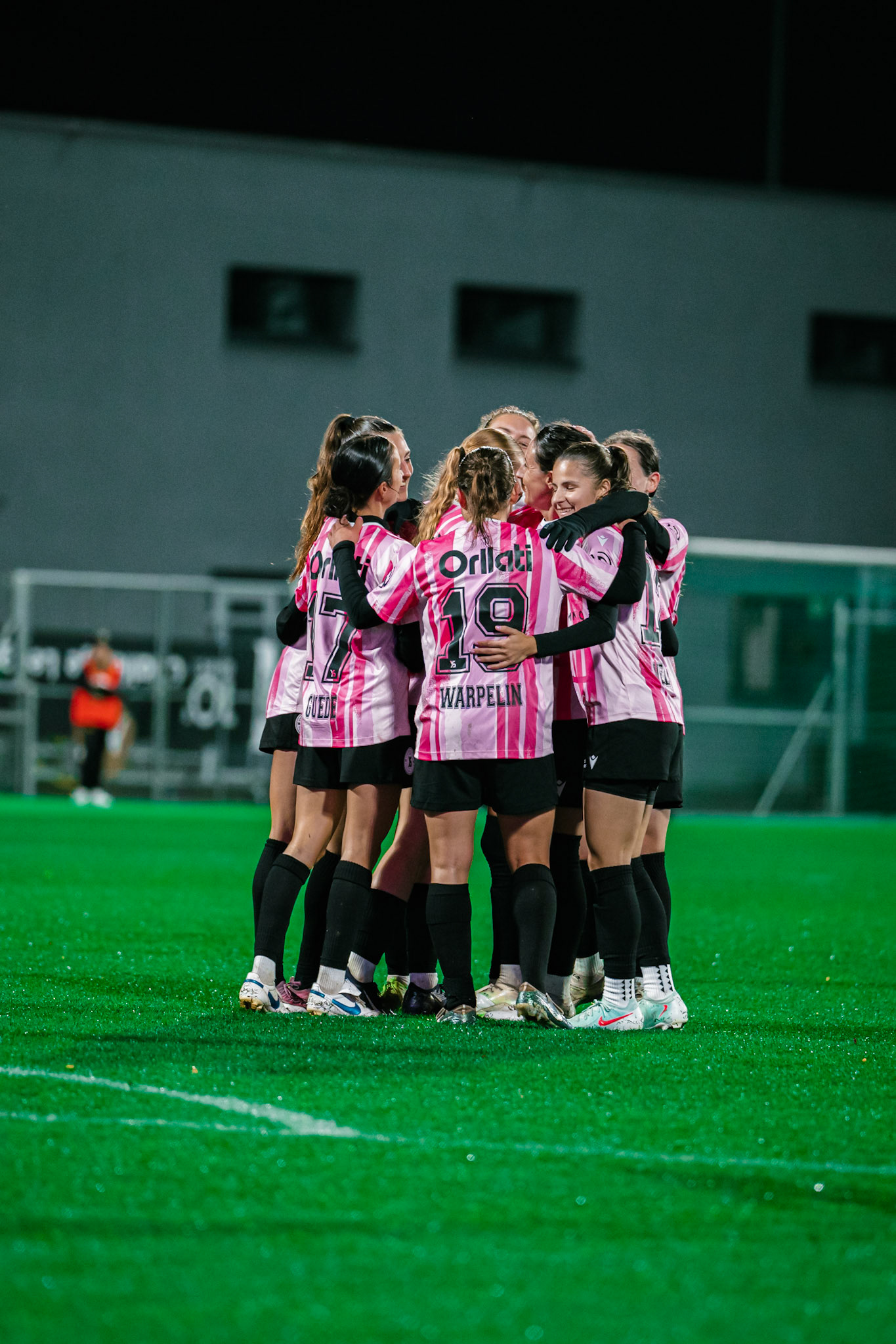 Match de championnat LNB féminine opposant Yverdon Sport FC et le FC Lugano au Stade Municipal, Yverdon-les-Bains. (Christian António / LibsVisuals.com)