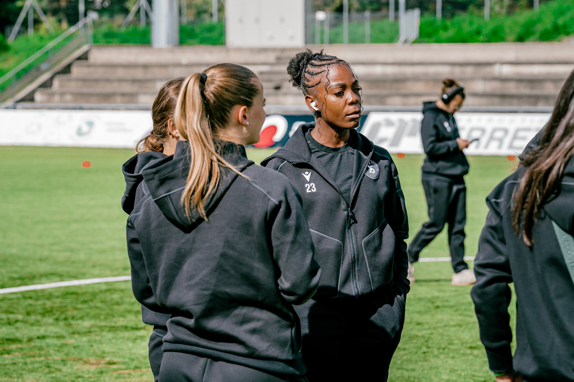 Match de championnat LNB (féminine) opposant l’Etoile Carouge FC à Yverdon Sport FC au Stade de la Fontenette à Carouge. (Christian António/LibsVisuals.com)