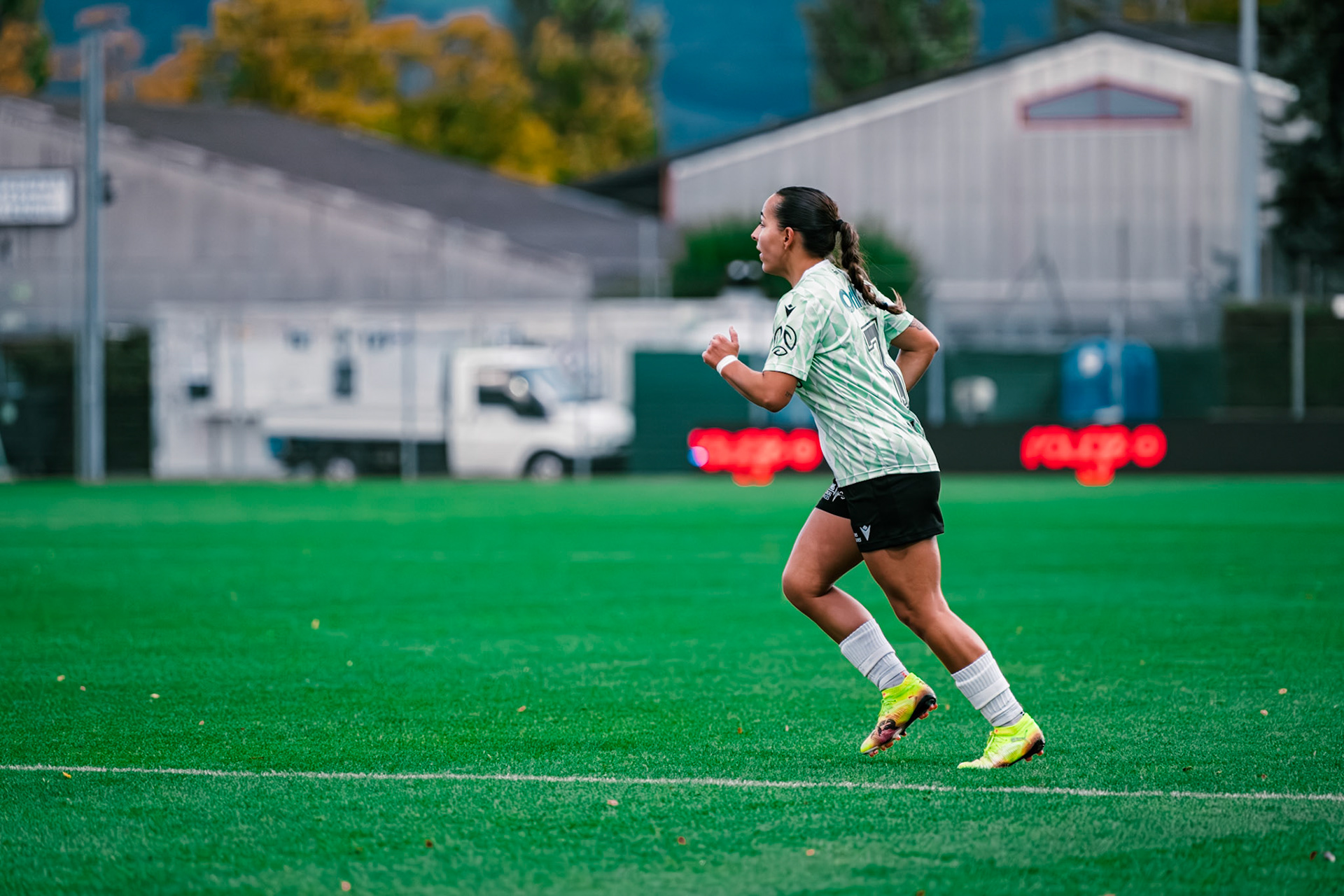 Match championnat LNB féminine opposant Yverdon Sport FC et FC Oerlikon/Polizei ZH 1 au Stade Municipal. (Christian António/LibsVisuals.com)
