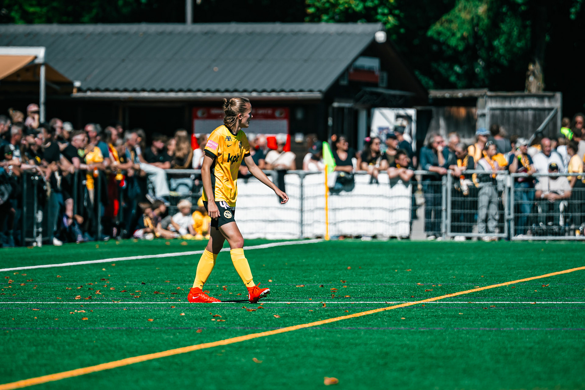 Match de l’AXA Women’s Super League opposant BSC YB Frauen et Servette FC Chênois Féminin au Spitalacker (Kunstrasenfeld), Bern. (Christian António/LibsVisuals.com)