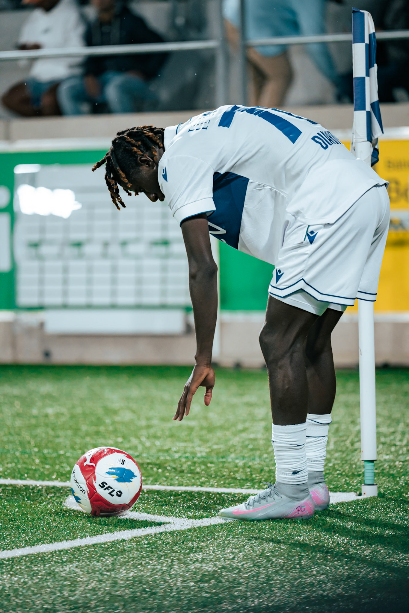 Match aller du tour de barrage de l’UEFA Europa Conference League 2025/26 opposant Lausanne-Sport et le Beşiktaş JK au Stade de la Tuilière. (Christian António/LibsVisuals.com)