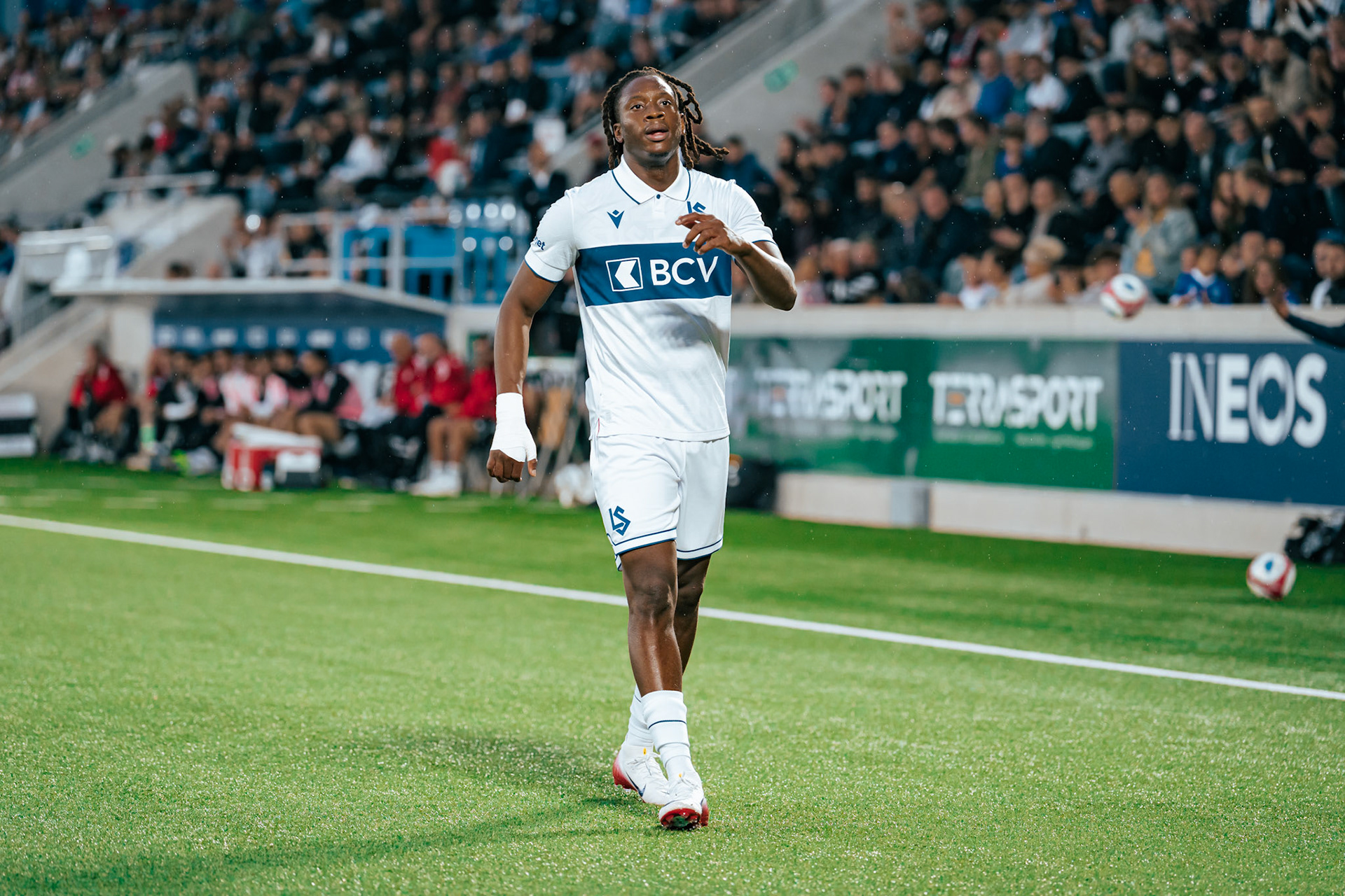 Match aller du tour de barrage de l’UEFA Europa Conference League 2025/26 opposant Lausanne-Sport et le Beşiktaş JK au Stade de la Tuilière. (Christian António/LibsVisuals.com)