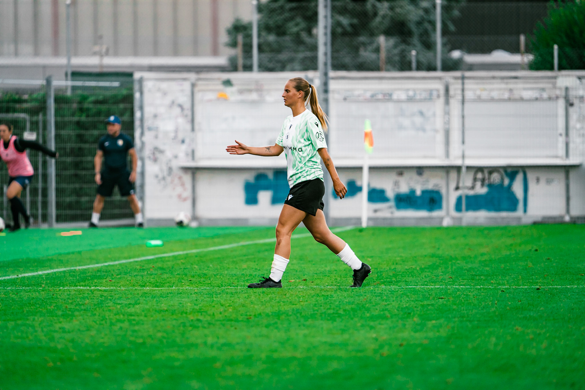 Match championnat LNB féminine opposant Yverdon Sport FC et FC Schlieren au Stade Municipal. (Christian António/LibsVisuals.com)