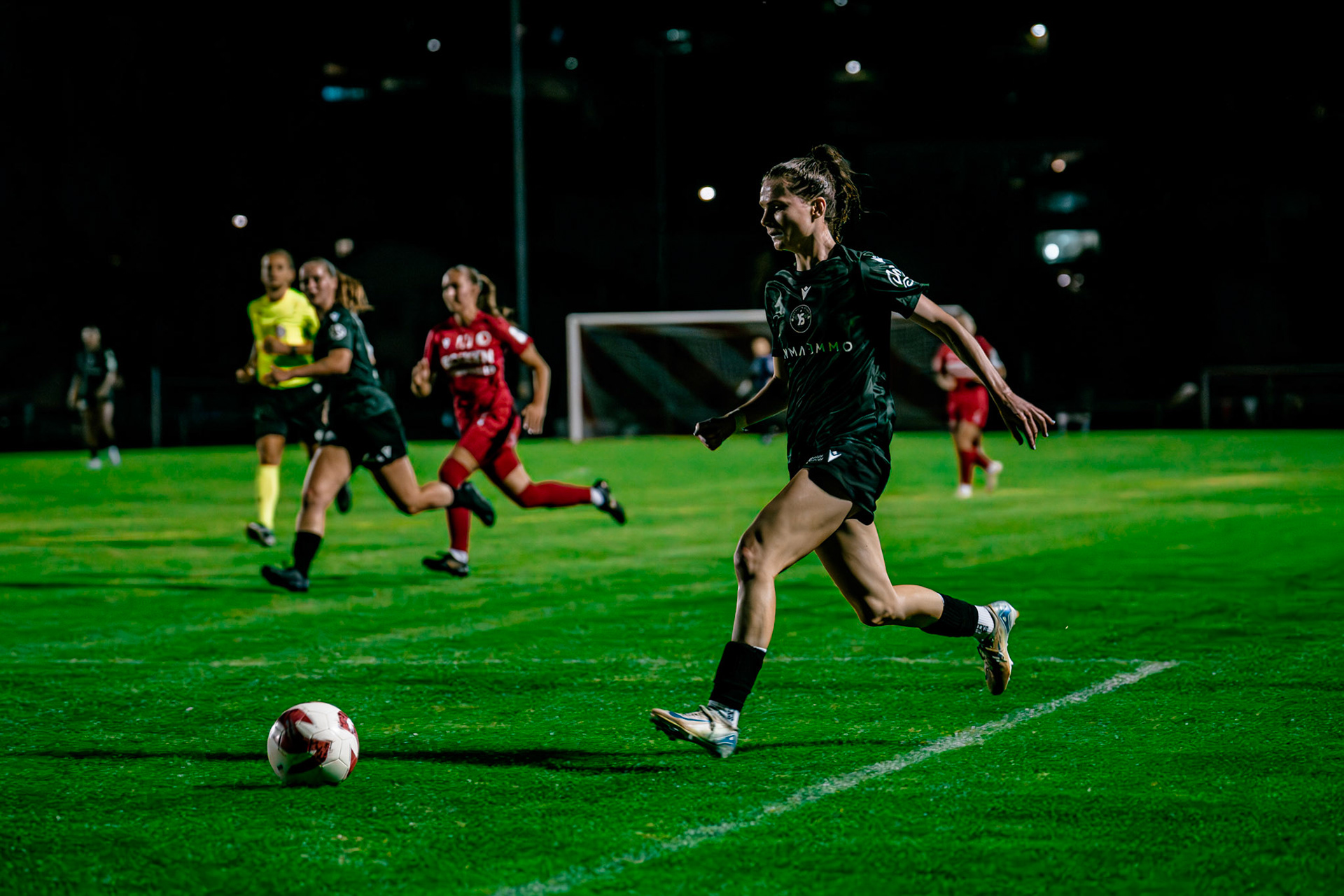 Match de championnat LNB (féminine) opposant le FC Sion Féminin à Yverdon Sport FC à l’Ancien Stand, Sion. (Christian António/LibsVisuals.com)