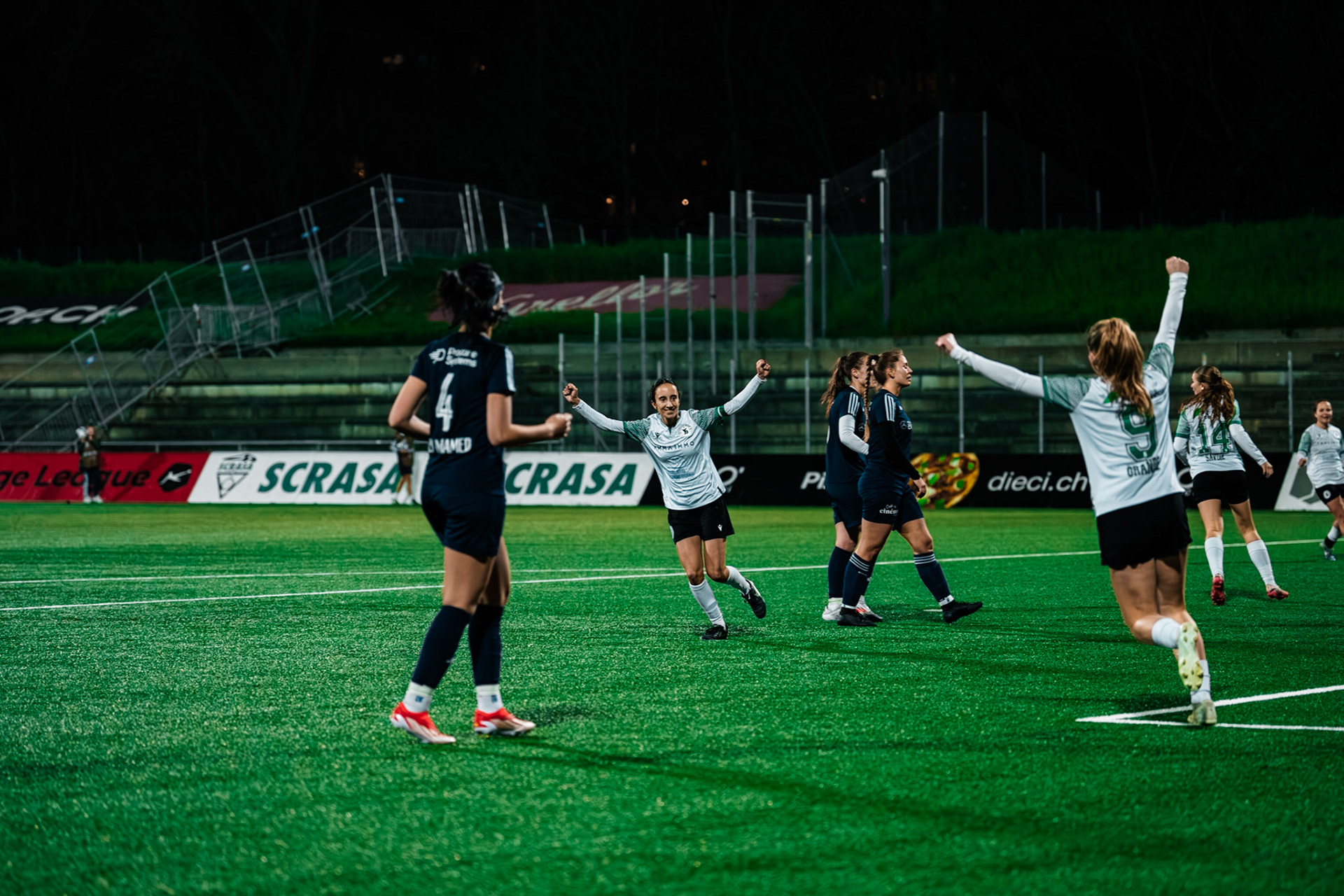 Etoile Carouge FC et Yverdon Sport FC au  Stade de la Fontenette (Christian António/LibsVisuals.com)