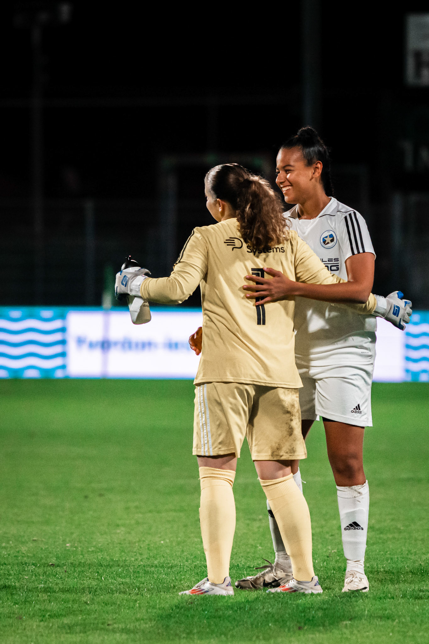 Ligue nationale B Féminine Yverdon Sport FC - Etoile Carouge FC
