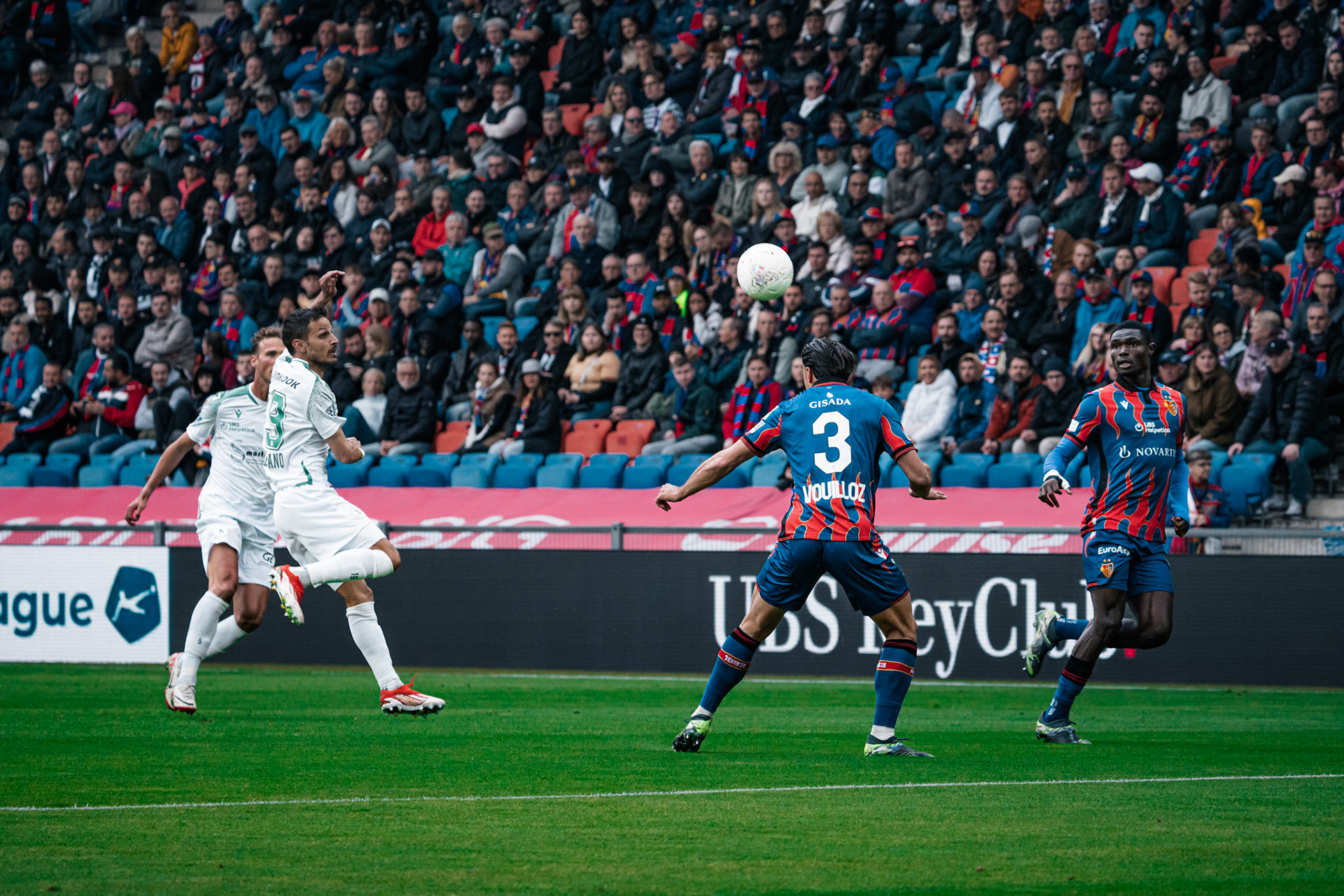 FC Basel 1893 et Yverdon Sport FC au St. Jakob-Park. (Christian António/LibsVisuals.com)
