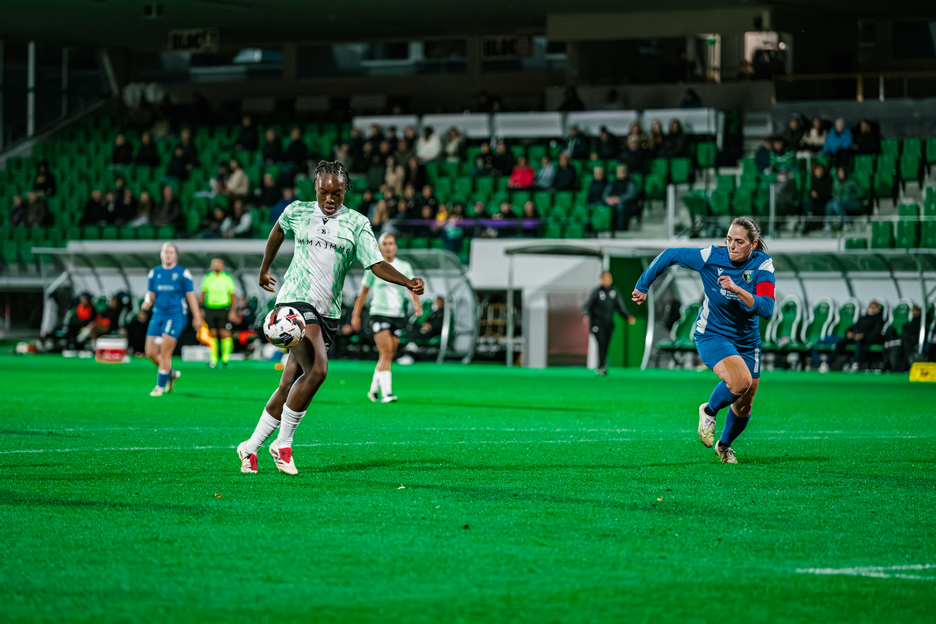 Match championnat LNB féminine opposant Yverdon Sport FC et FC Oerlikon/Polizei ZH 1 au Stade Municipal. (Christian António/LibsVisuals.com)