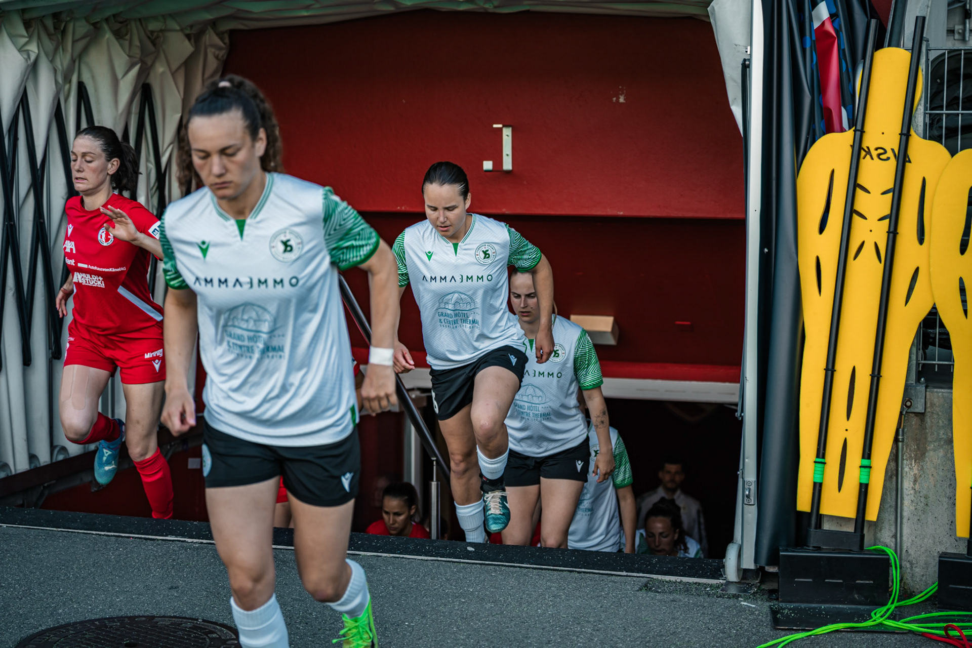 Frauenteam Thun Berner-Oberland et Yverdon Sport FC à la Stockhorn Arena. (Christian António/LibsVisuals.com)